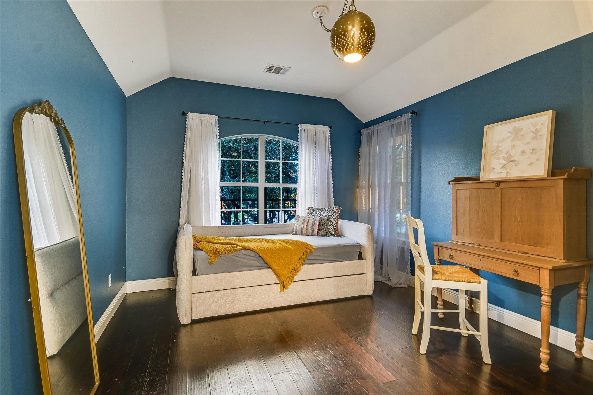 43 LOST MEADOW TRL