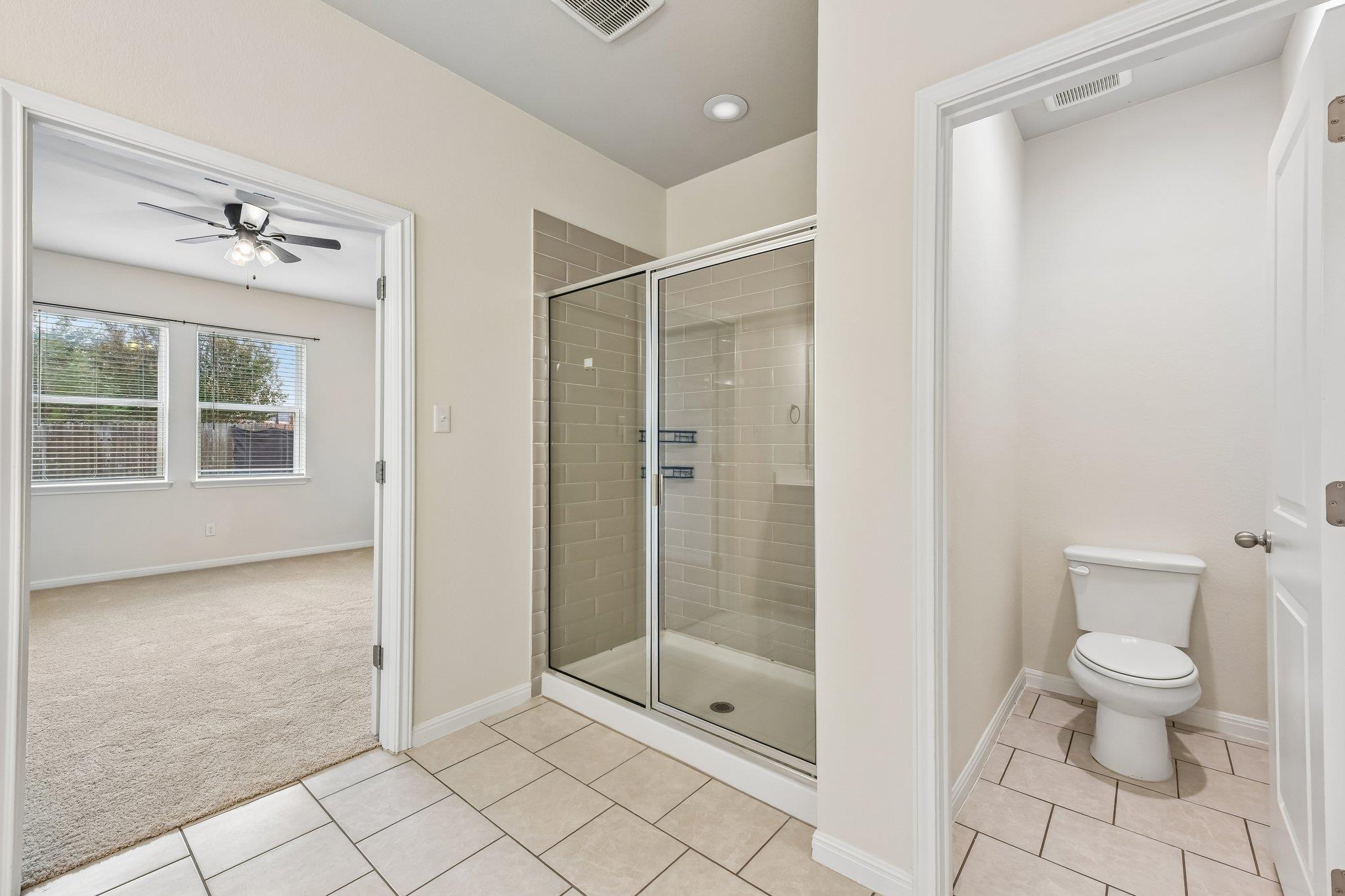 128 Lacey Oak LOOP