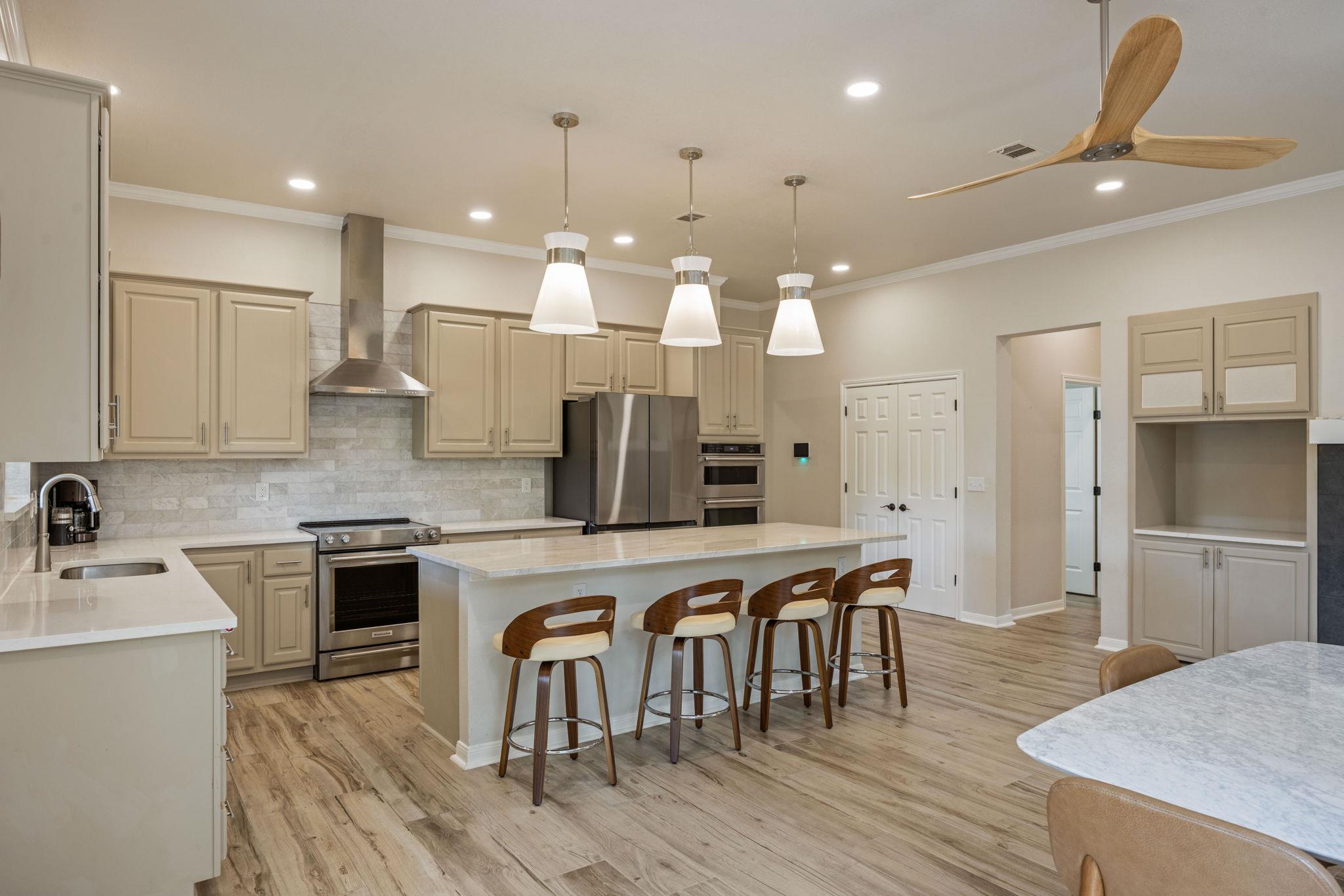 125 Crystal Springs DR