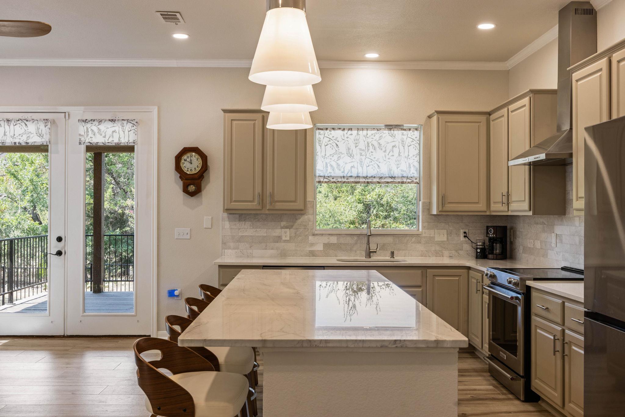 125 Crystal Springs DR