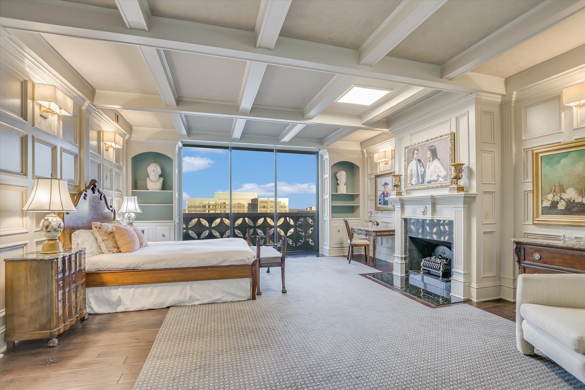 1801 Lavaca ST Unit: CDE