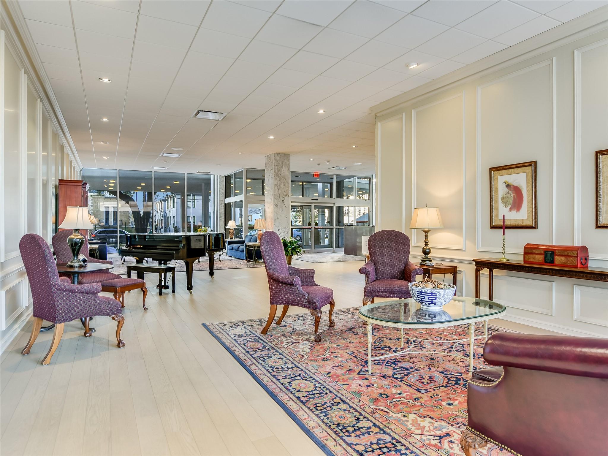 1801 Lavaca ST Unit: CDE