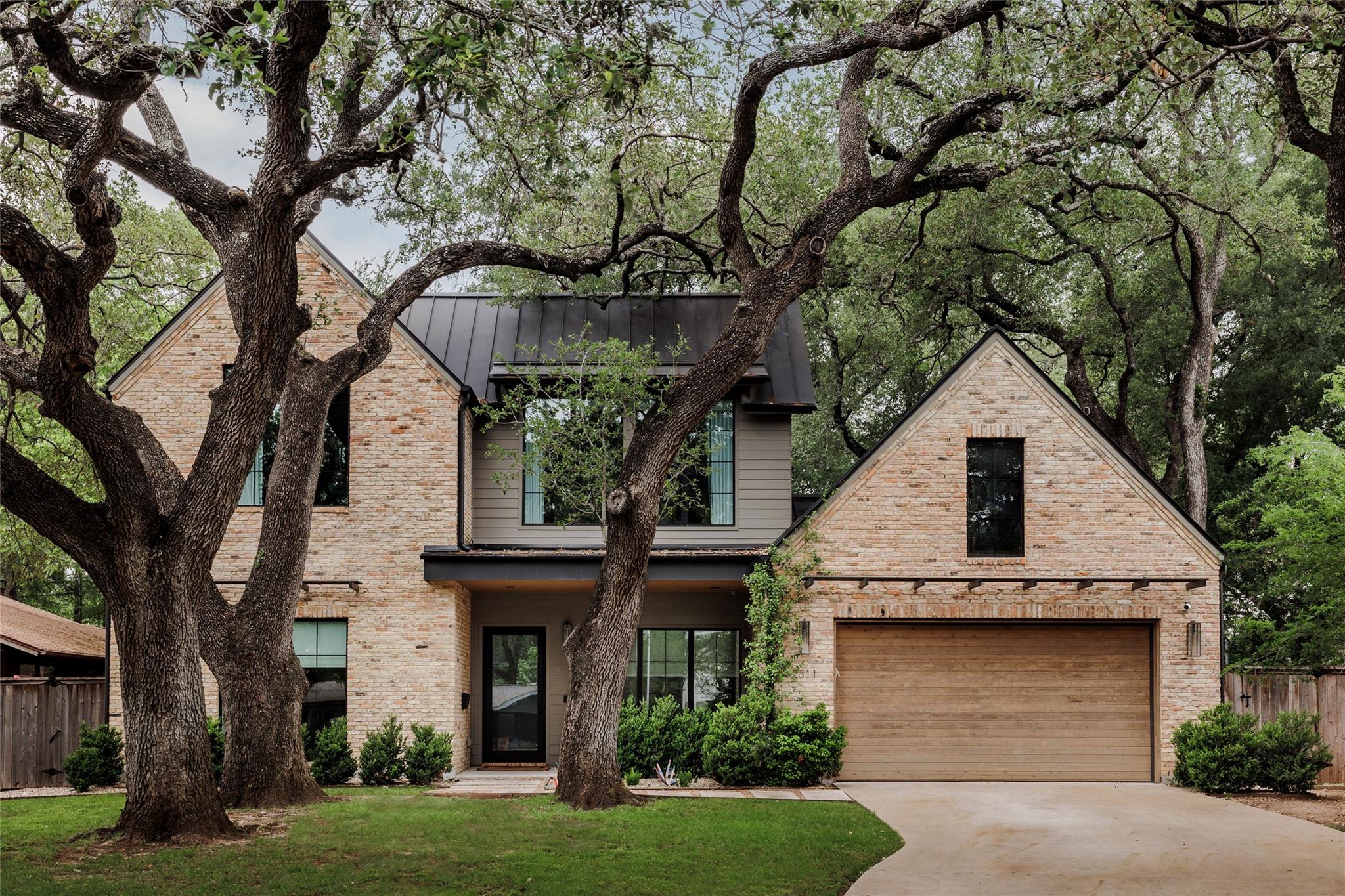 2311 Westoak DR