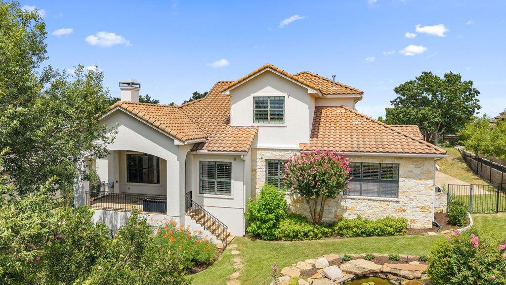 114 Golden Bear DR