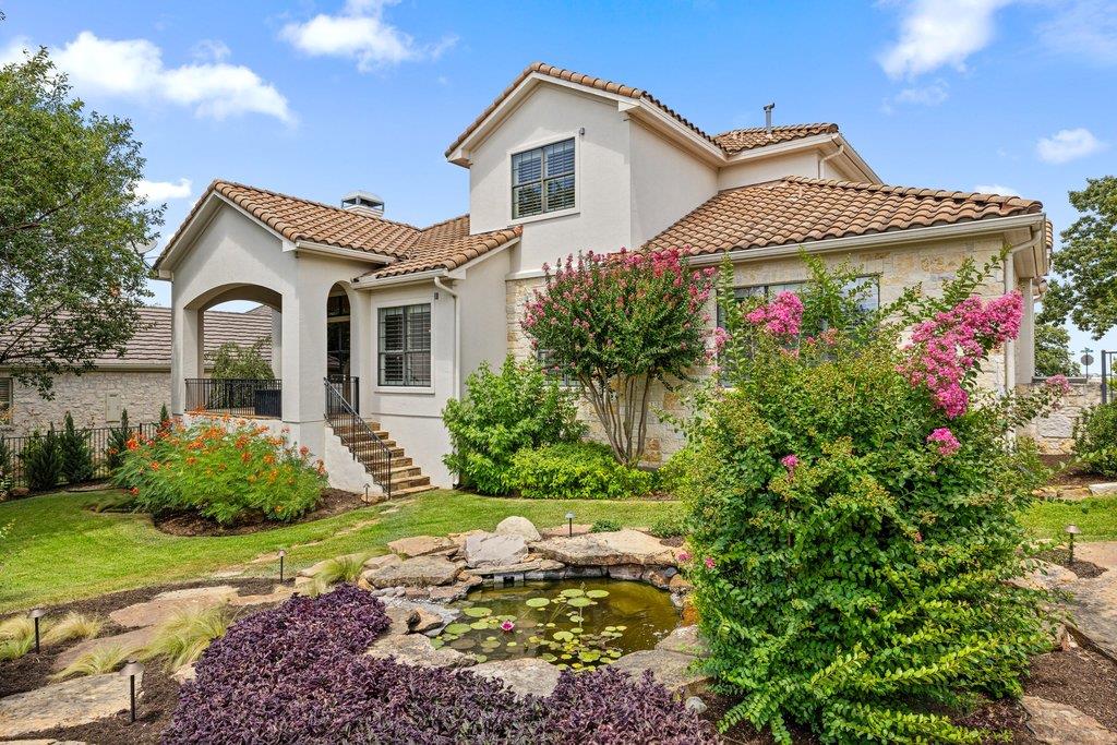 114 Golden Bear DR