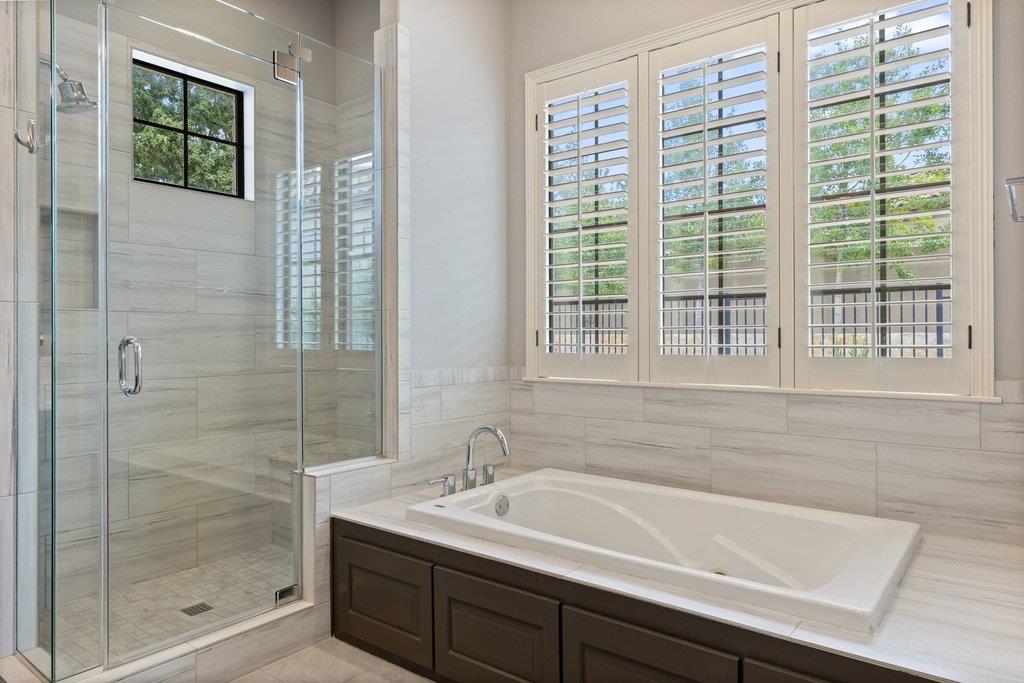 114 Golden Bear DR