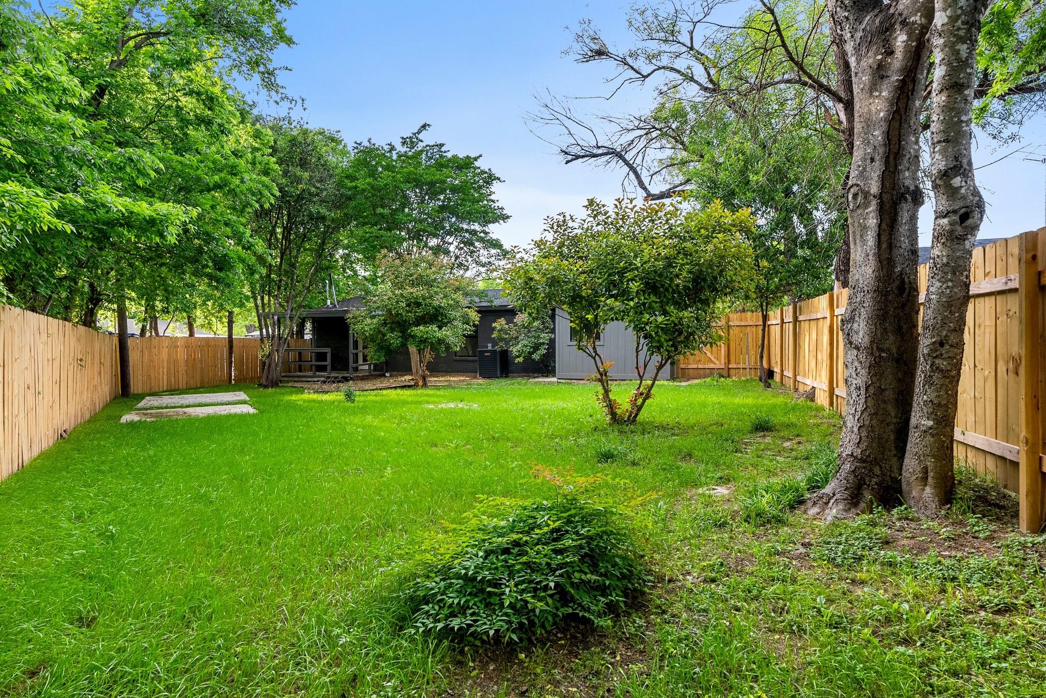2105 Brunswick DR