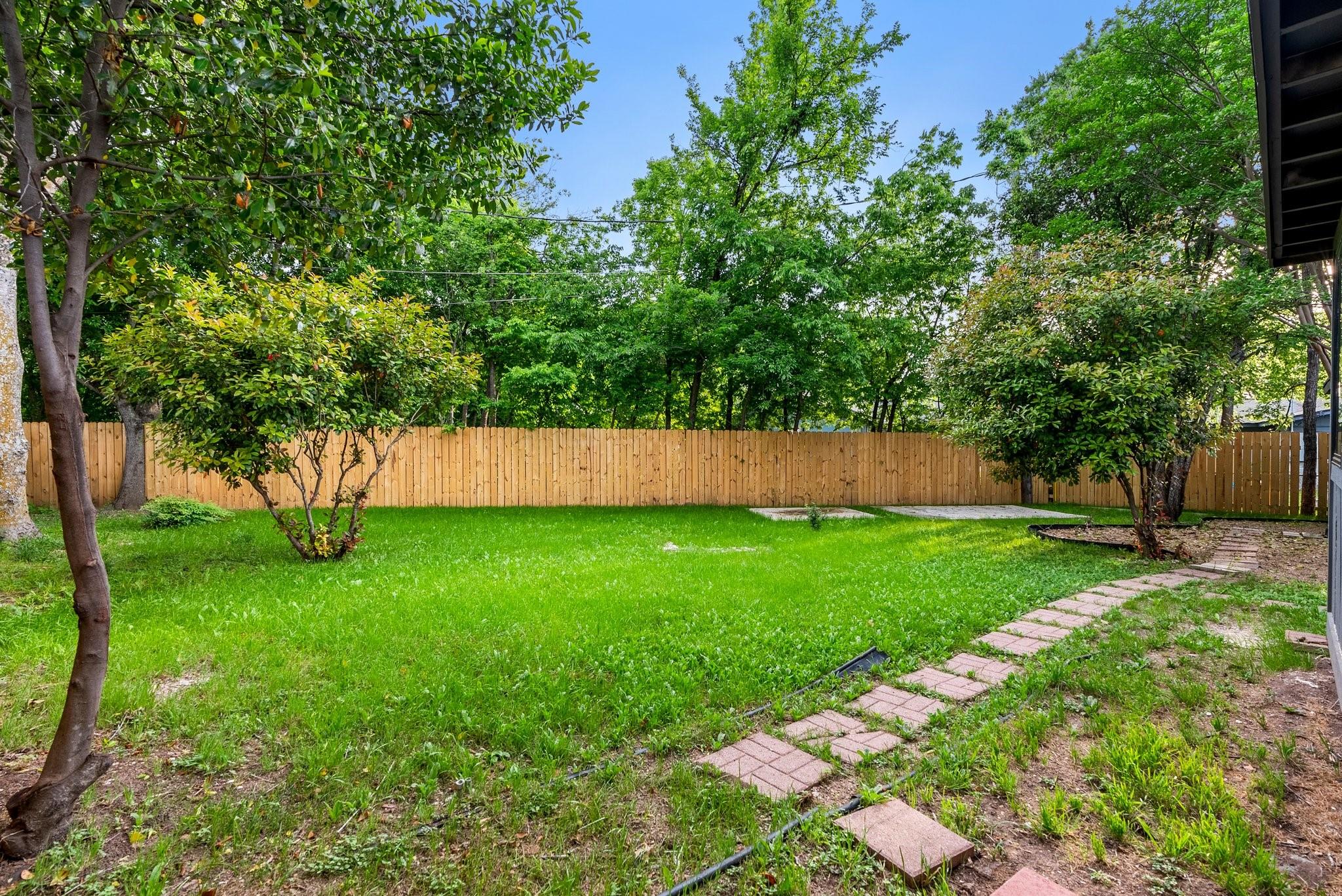 2105 Brunswick DR