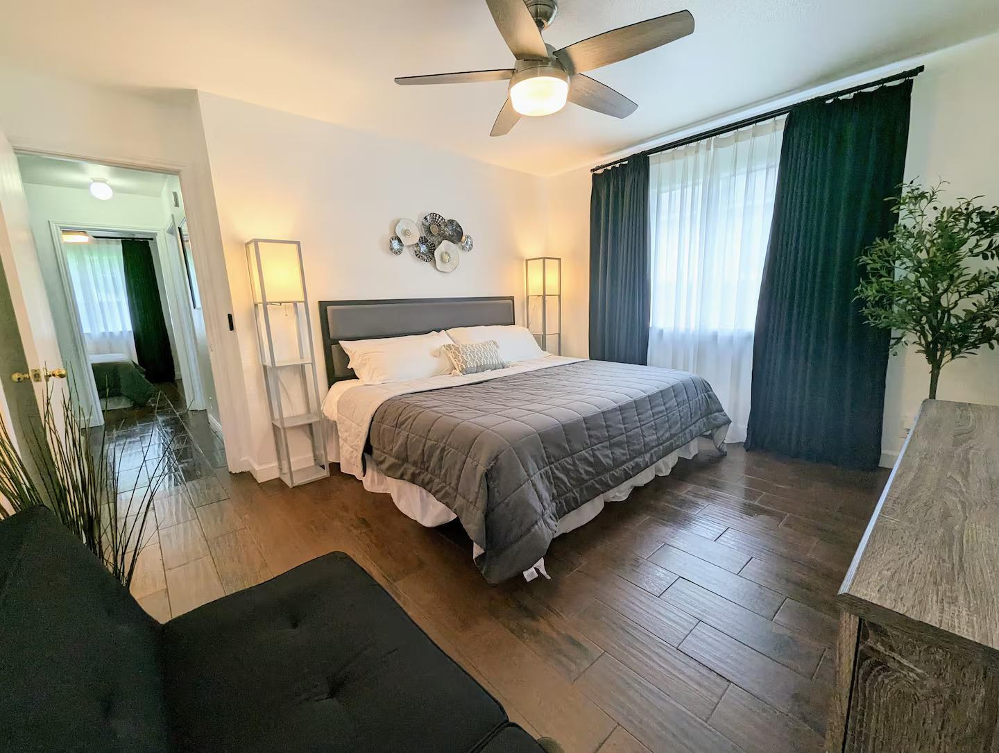 15217 Sabal Palm RD