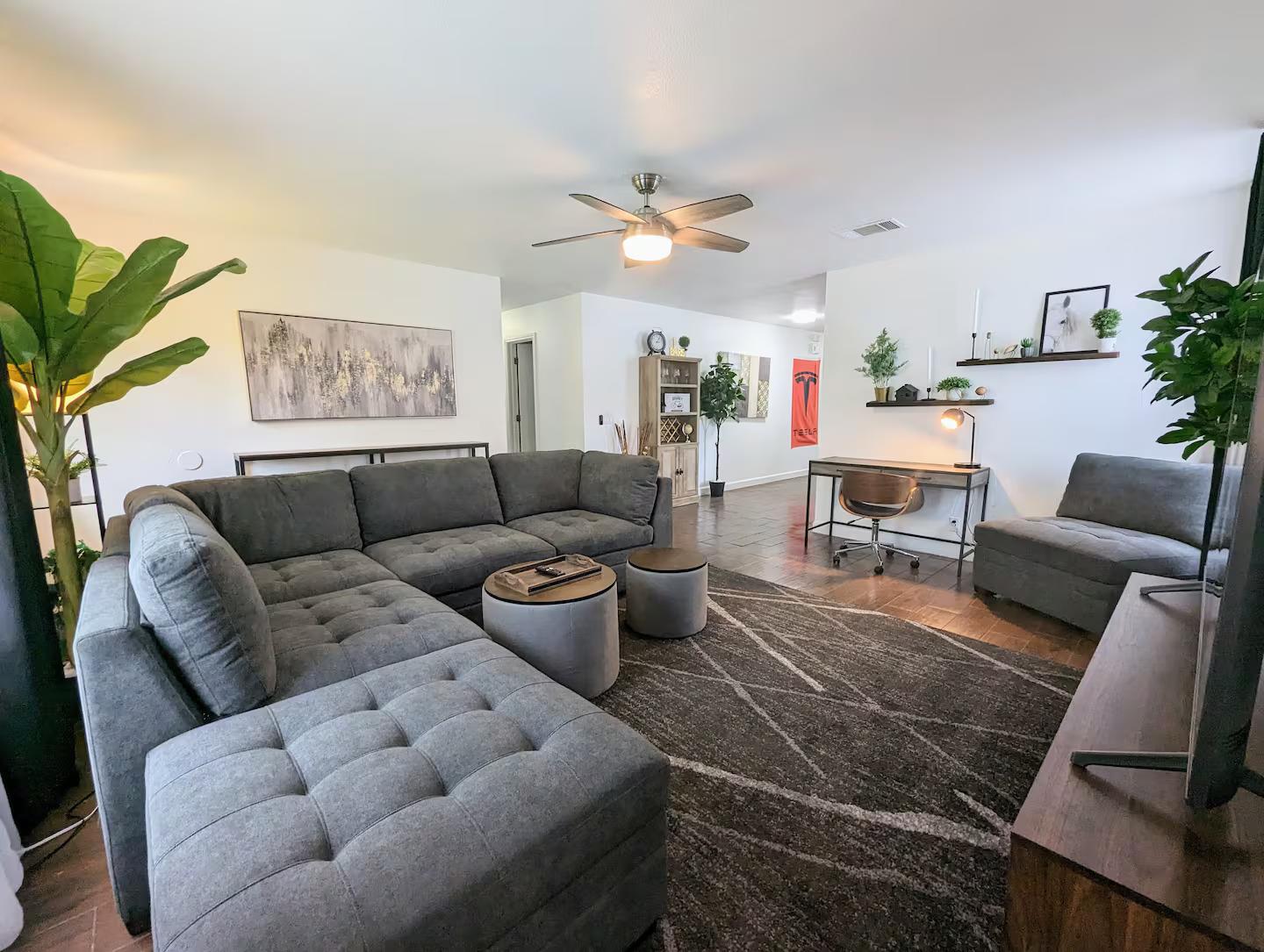 15217 Sabal Palm RD