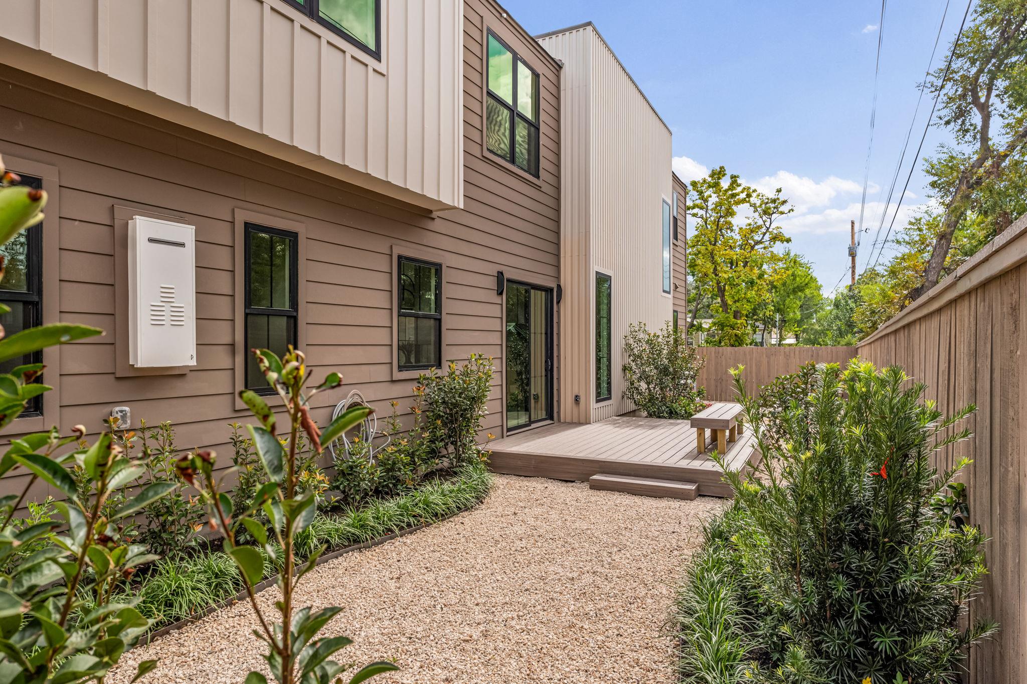 2404 Euclid Ave # 2