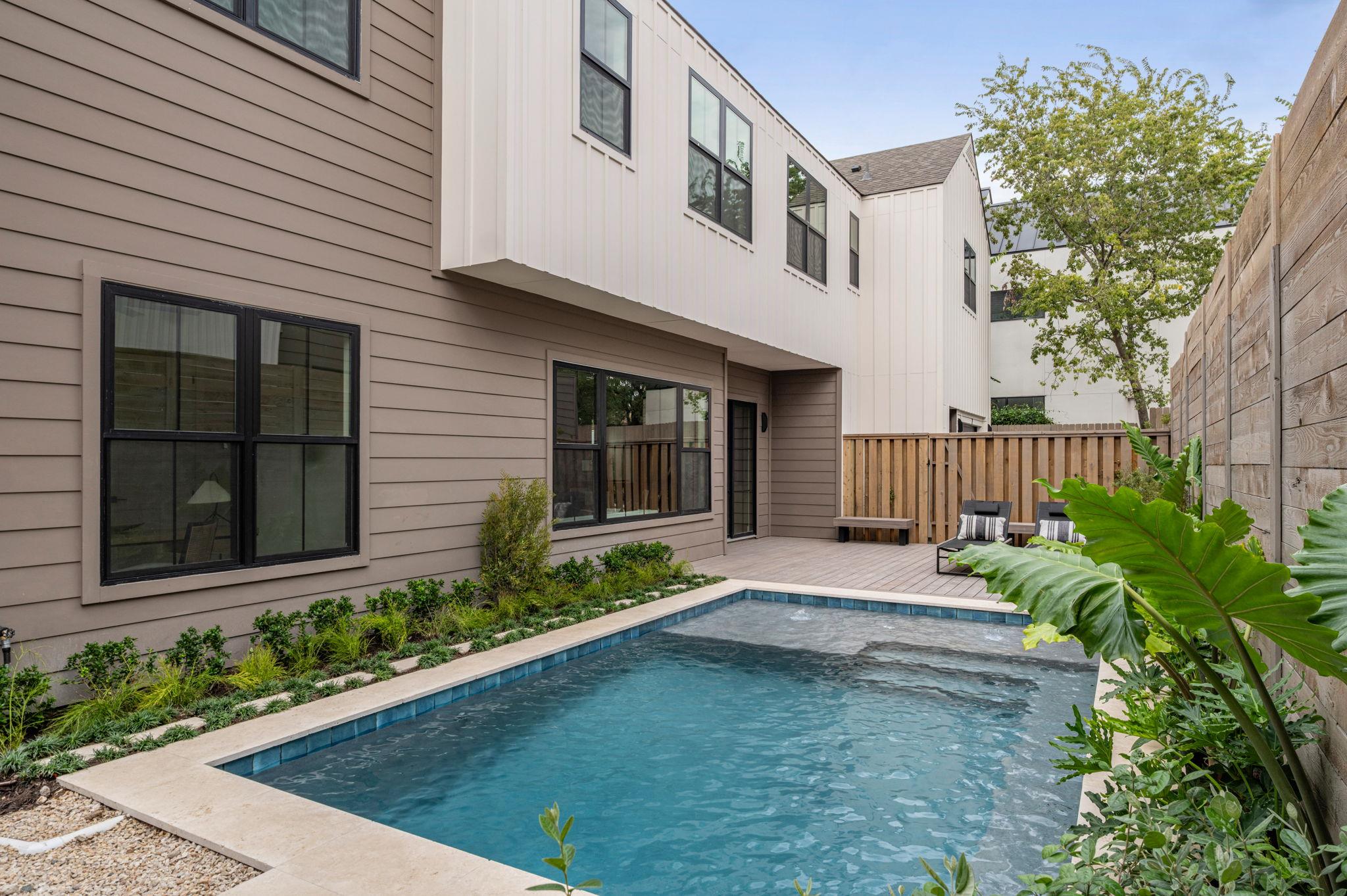 2404 Euclid Ave # 2