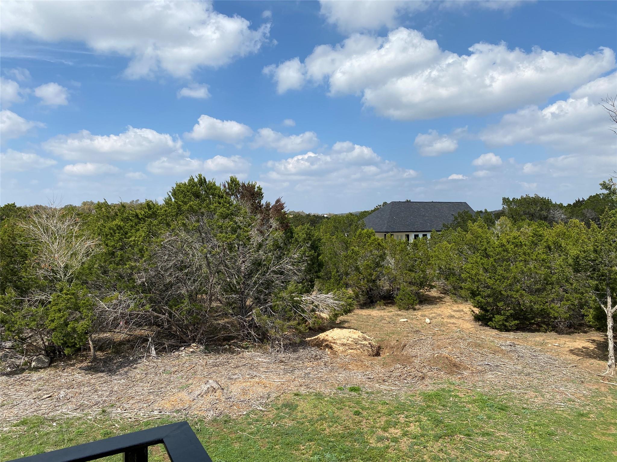 31 HEATHROW LN