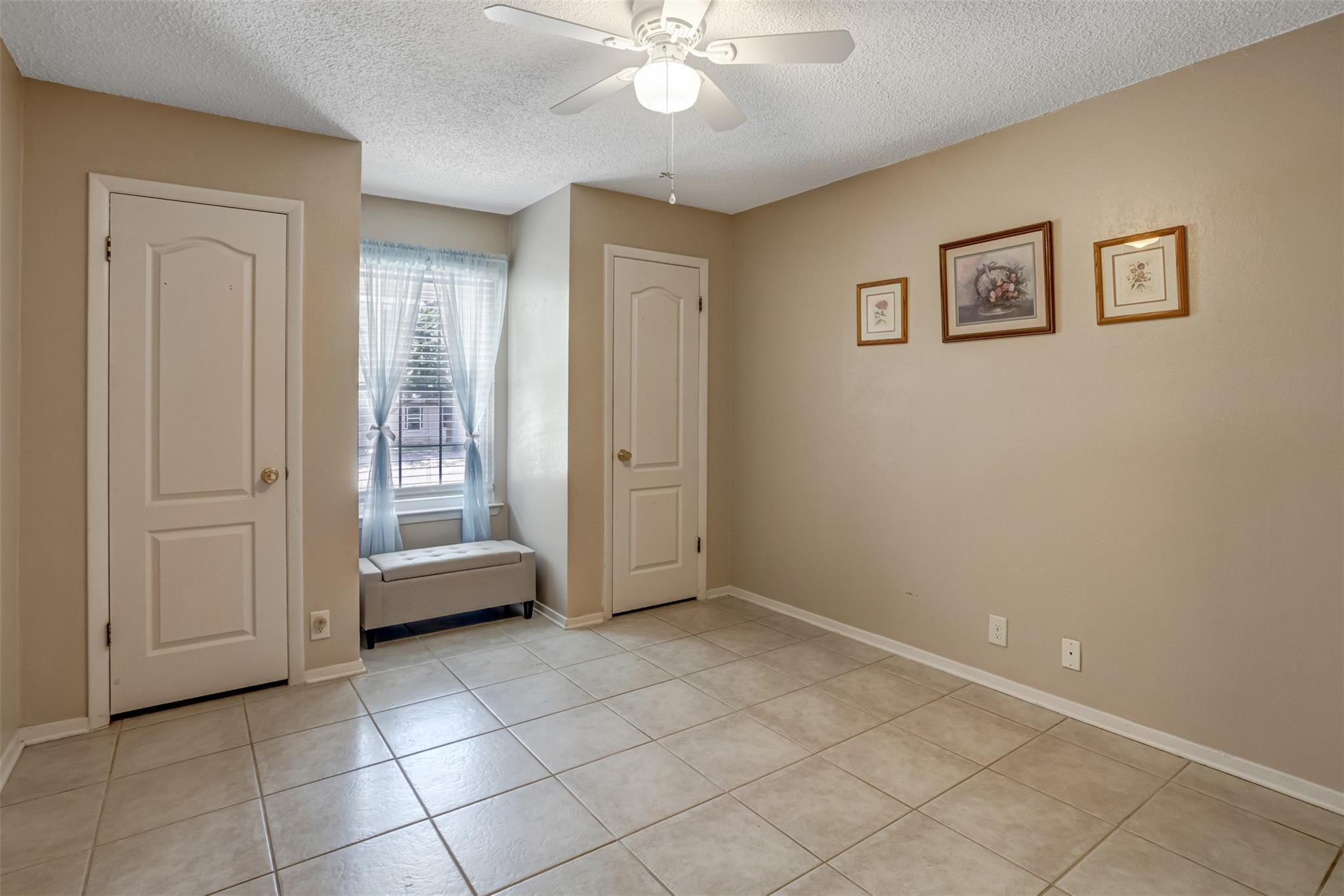 1113 Ash DR