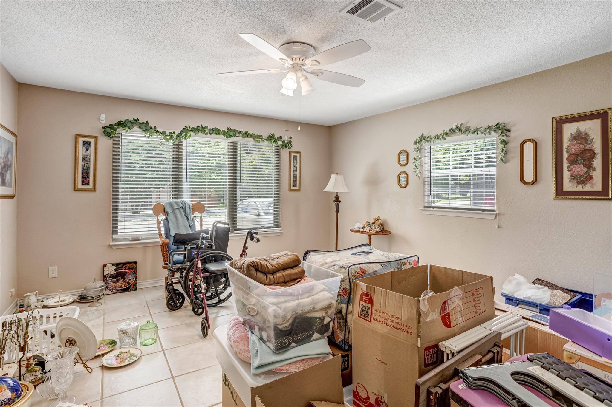 1113 Ash DR