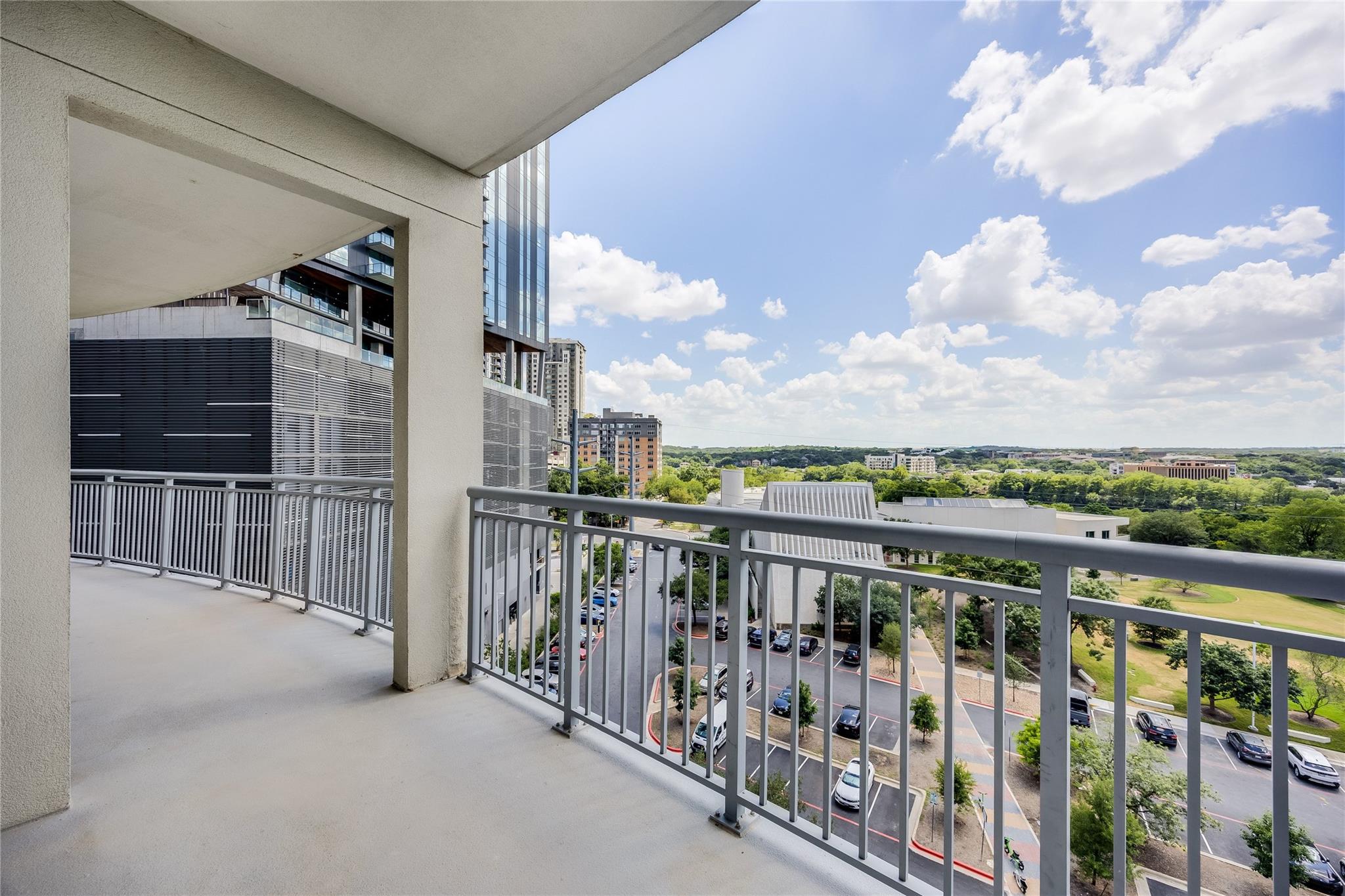 603 Davis ST # 811