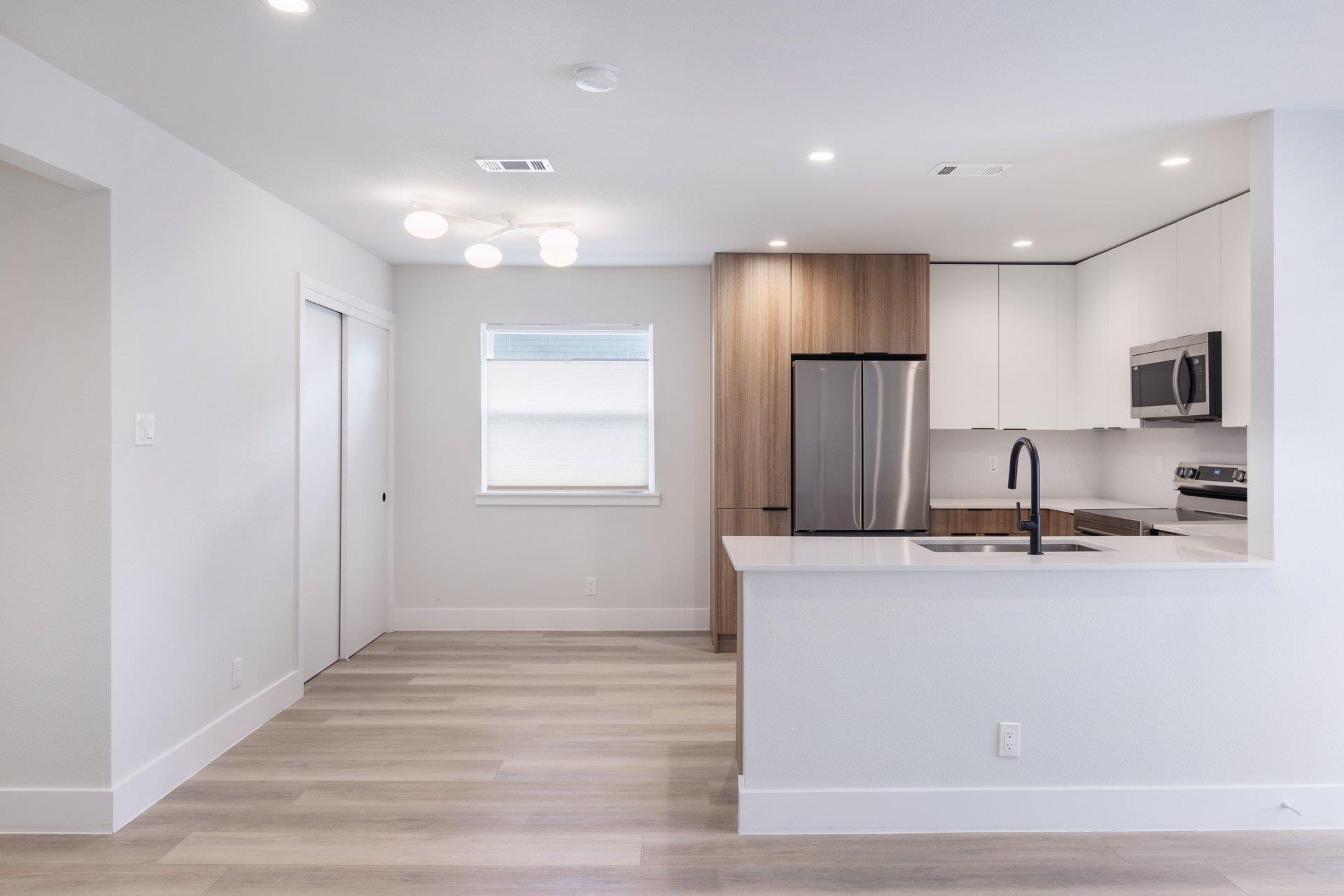 5304 Saint Georges GRN # D