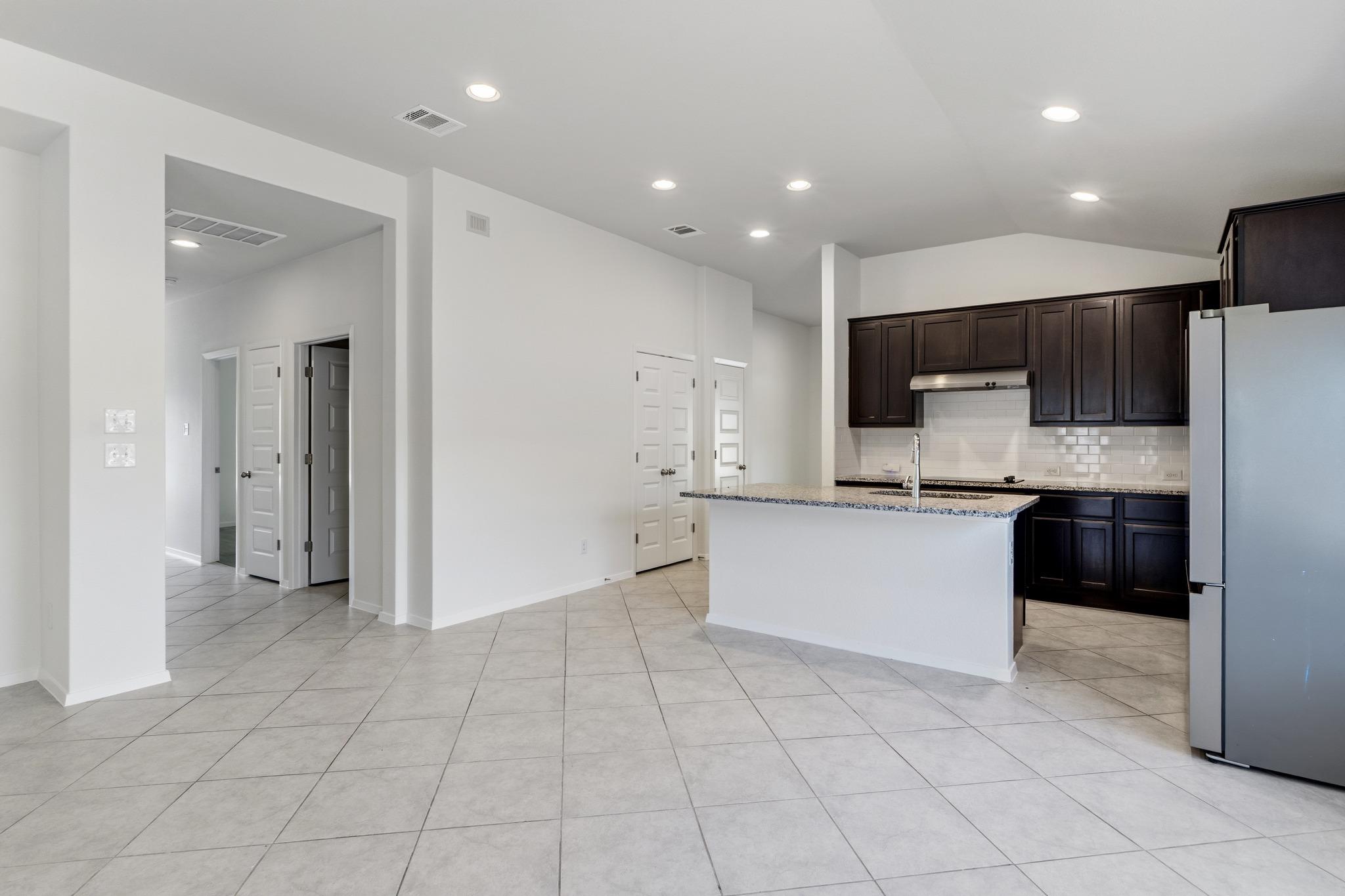 21720 Crystal WAY