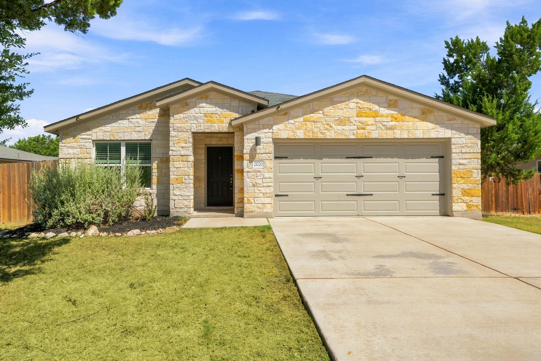 21720 Crystal WAY