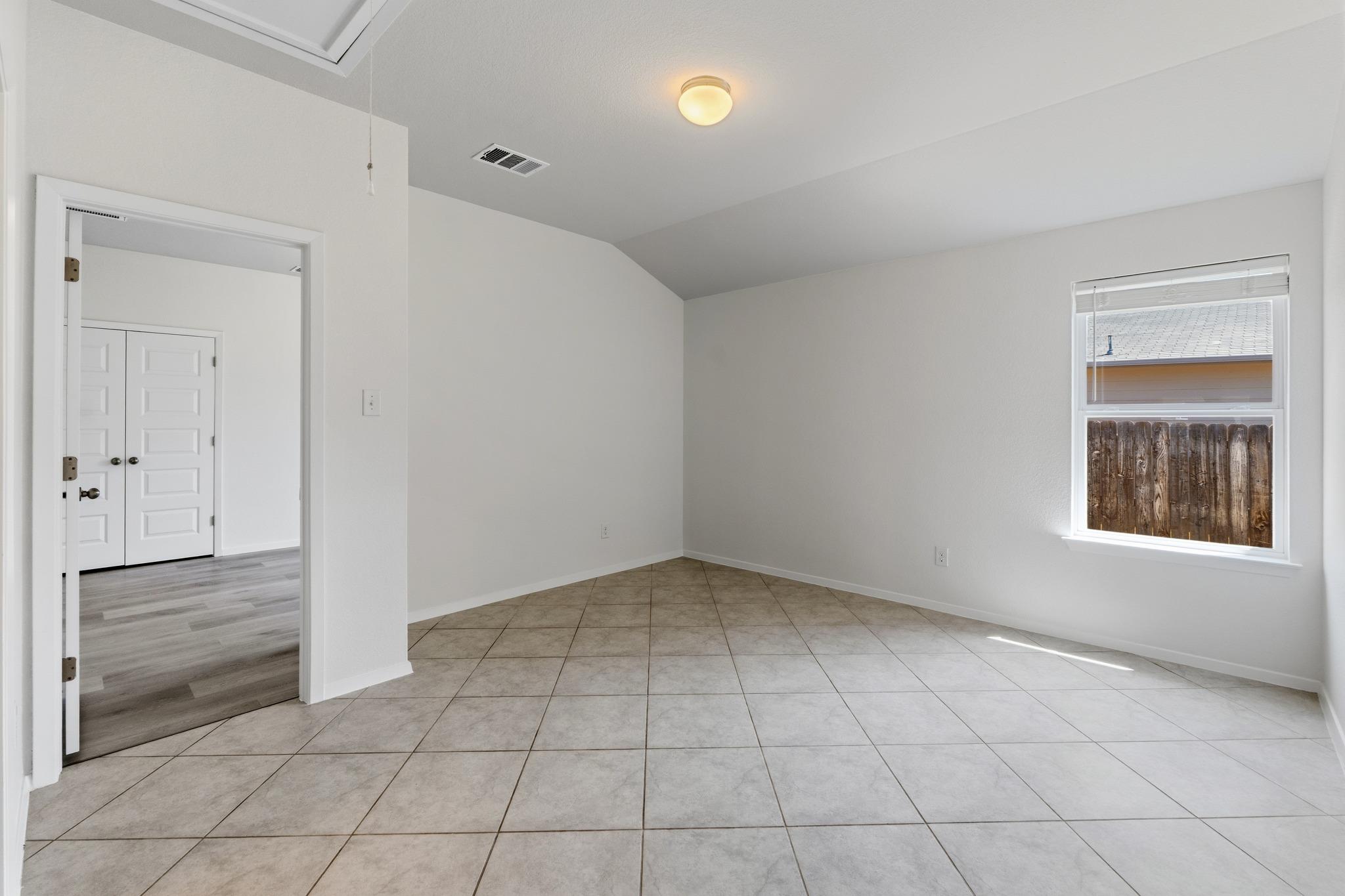 21720 Crystal WAY