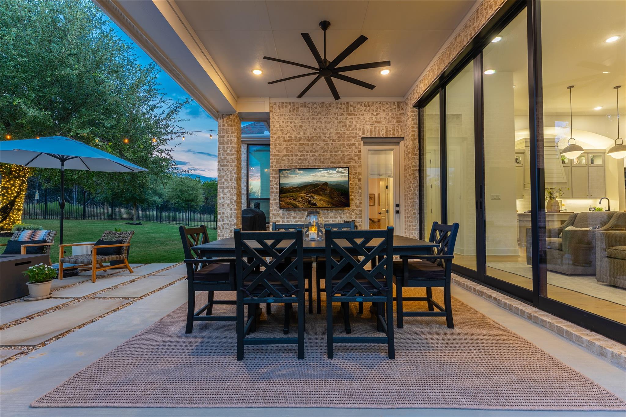 838 Pear Tree LN