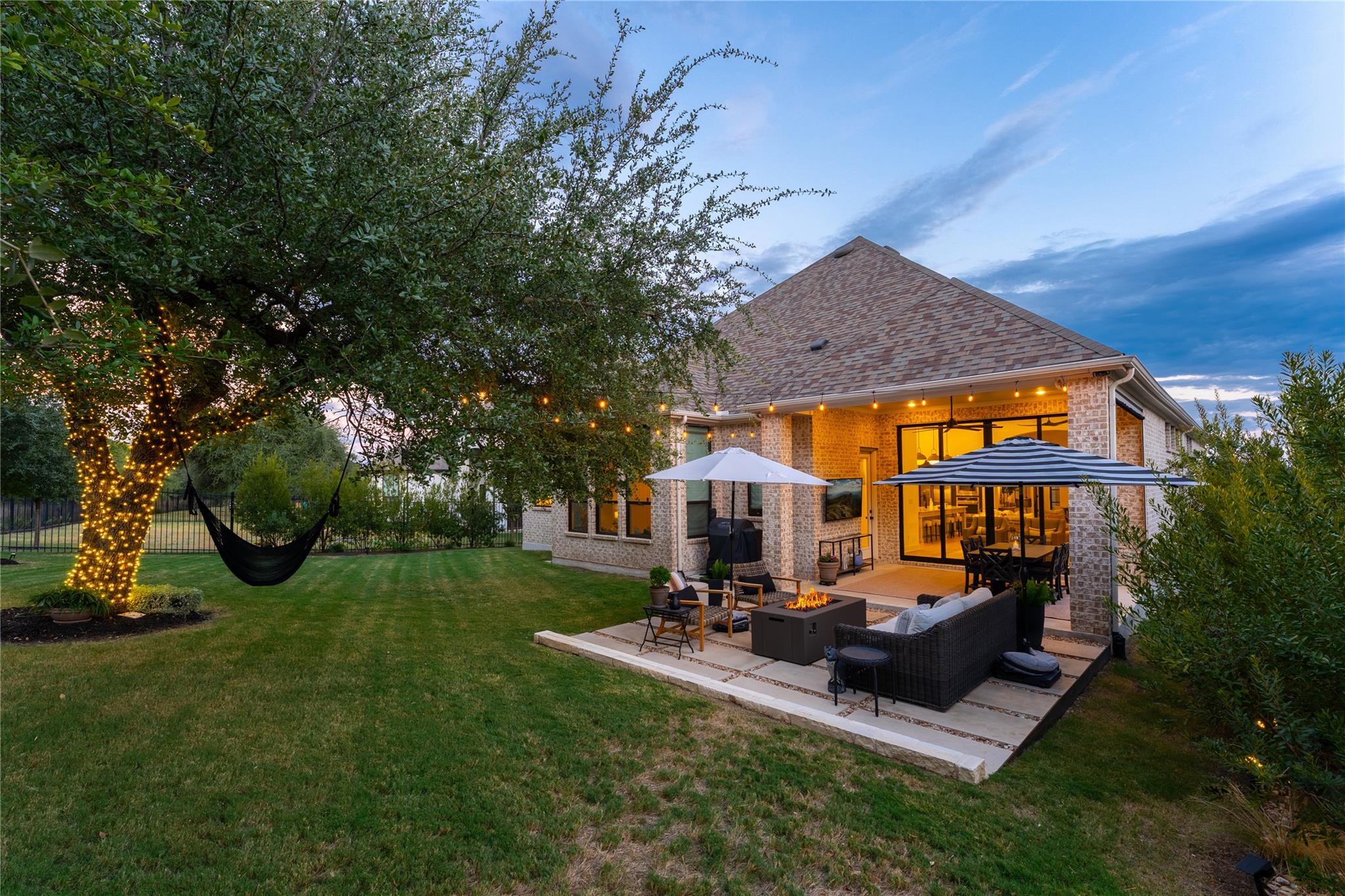 838 Pear Tree LN