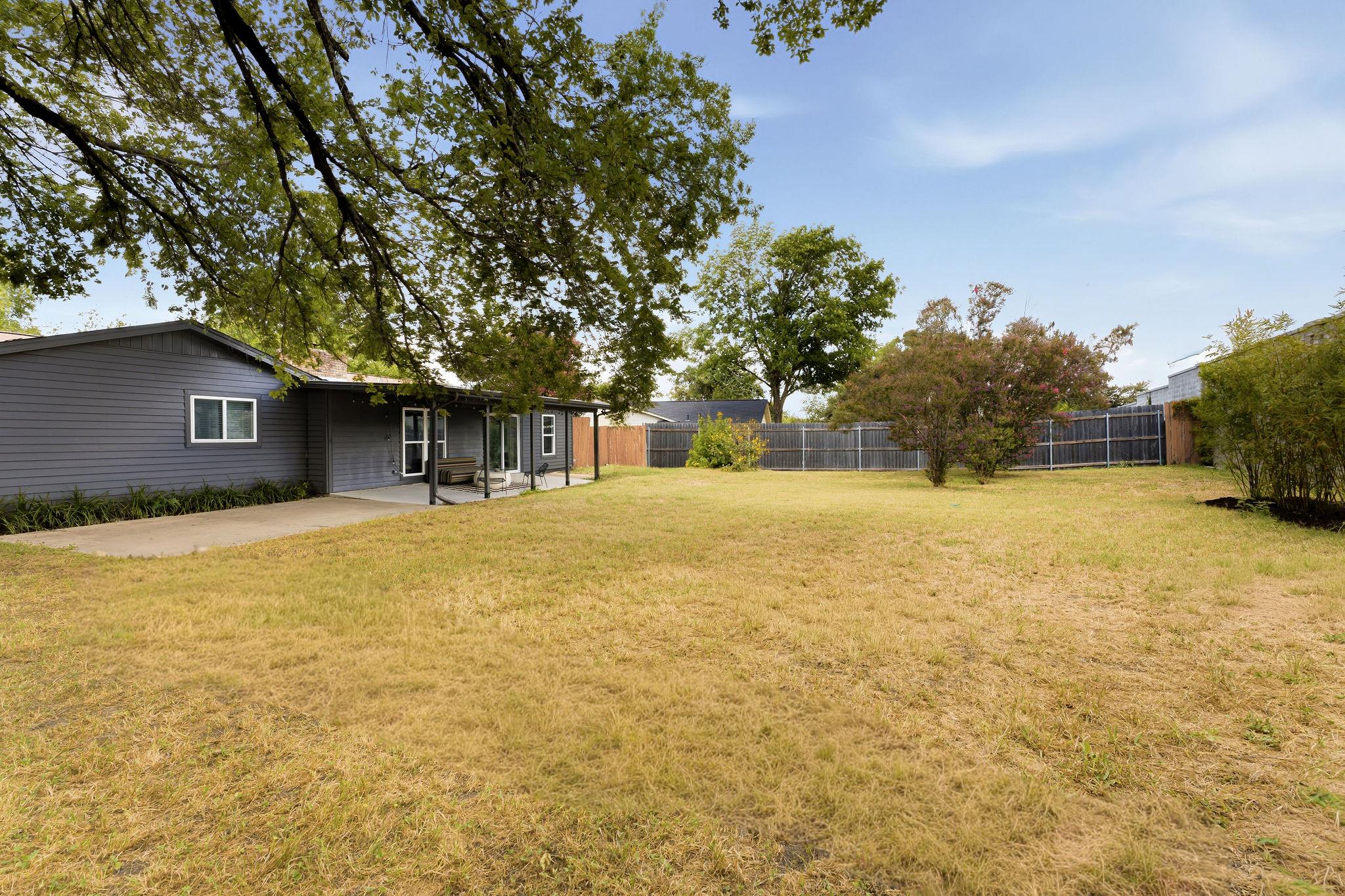 7312 Meadowood DR
