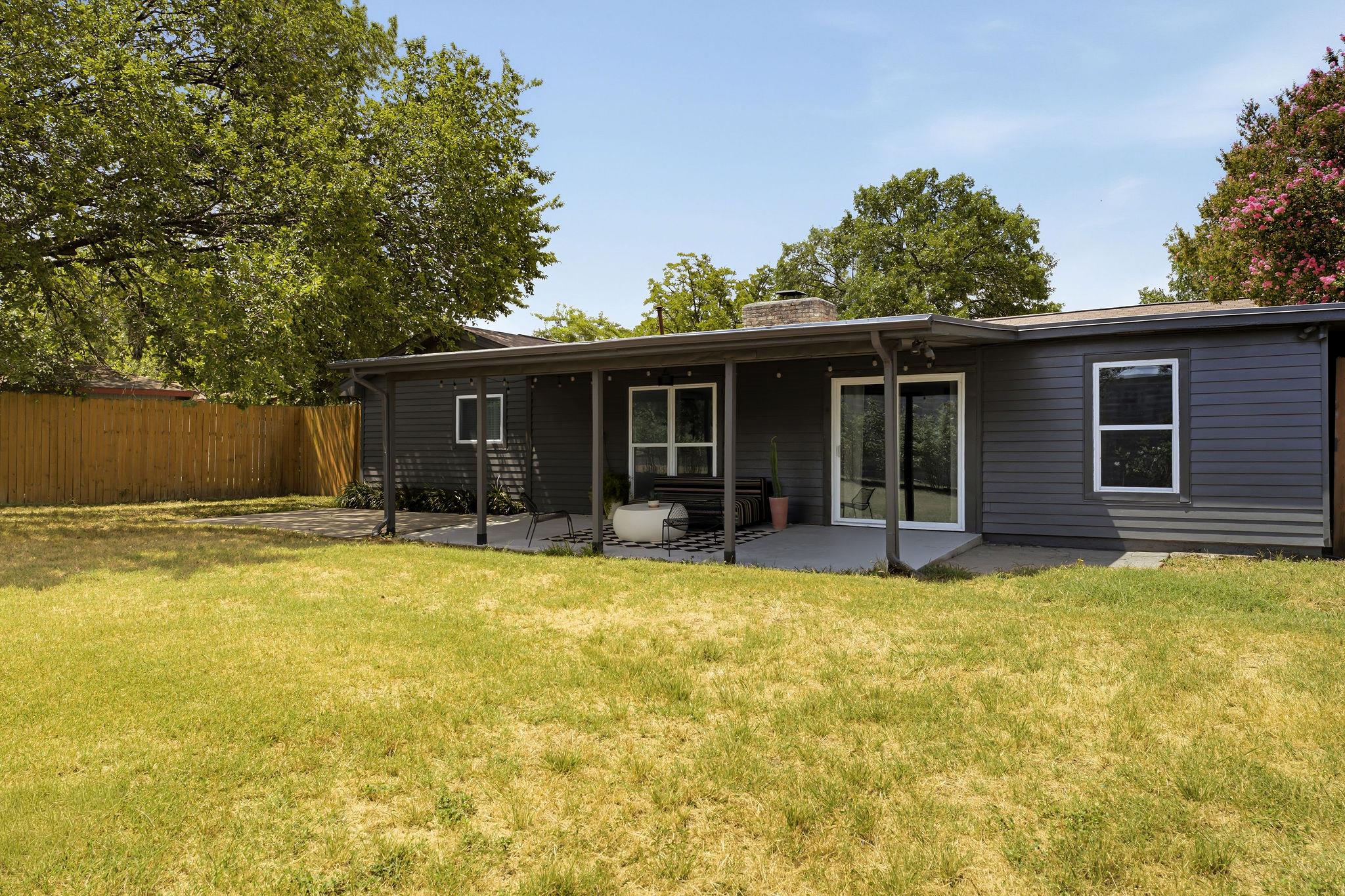 7312 Meadowood DR