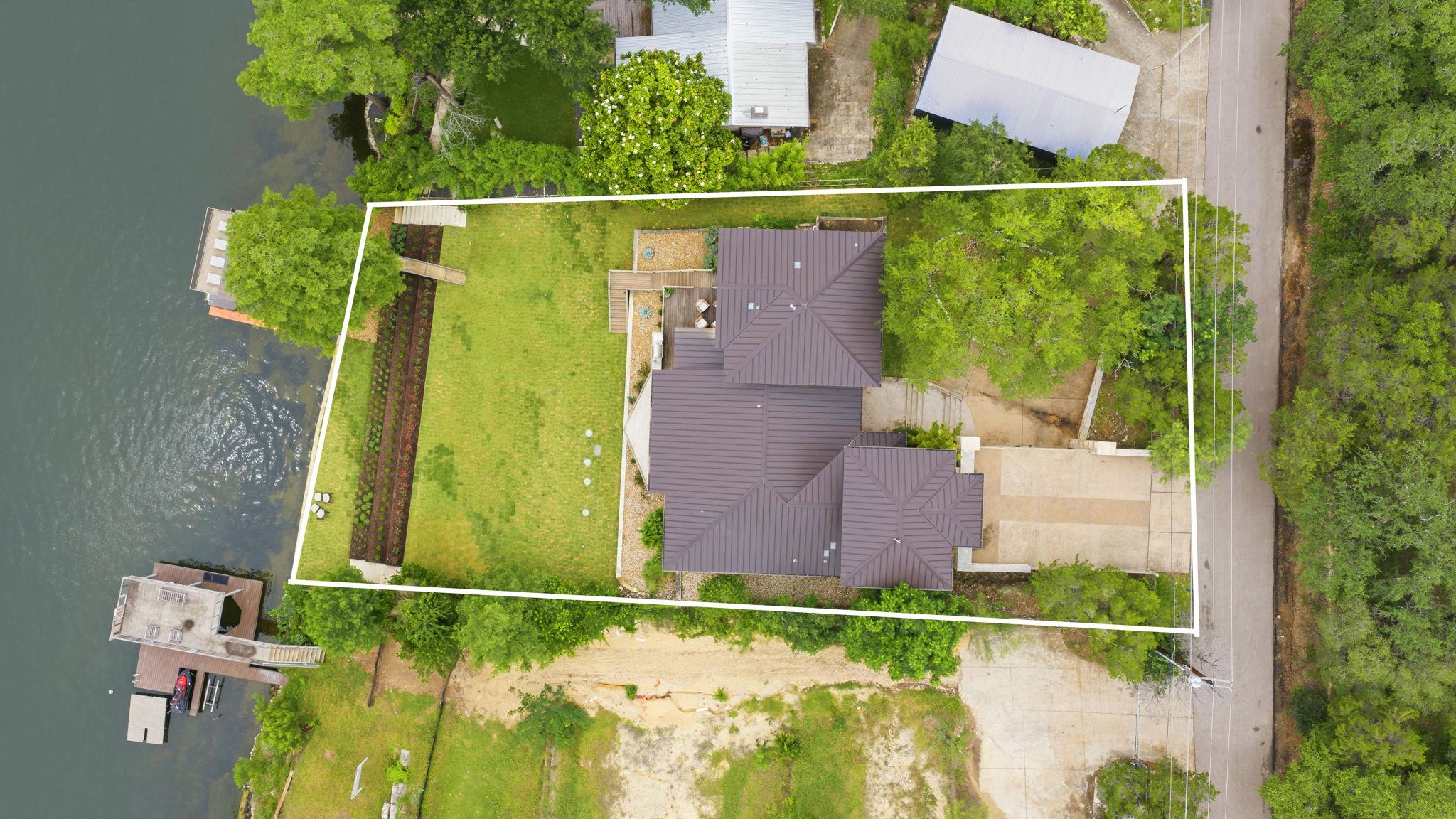 3605 Robbins RD