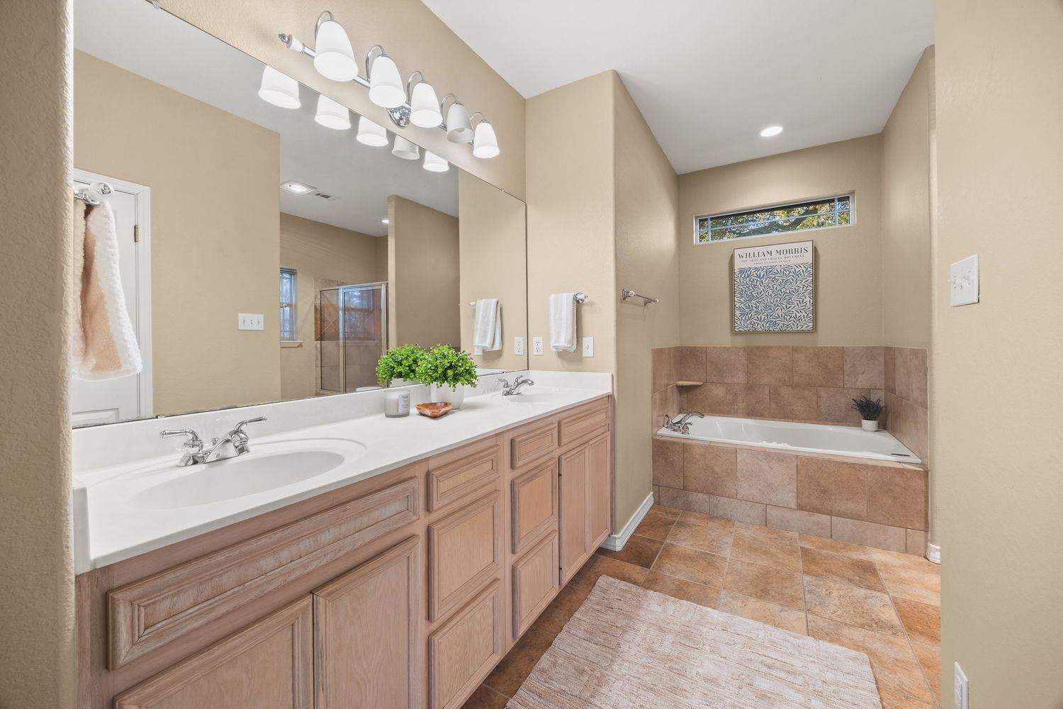 226 Cedar Hills DR