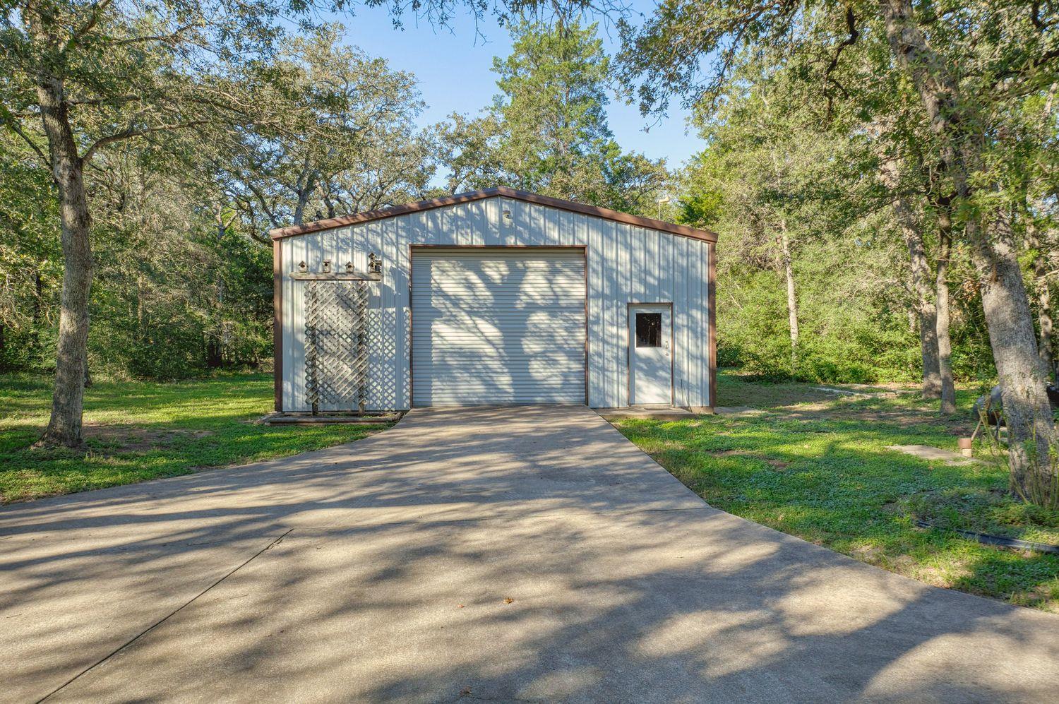 226 Cedar Hills DR