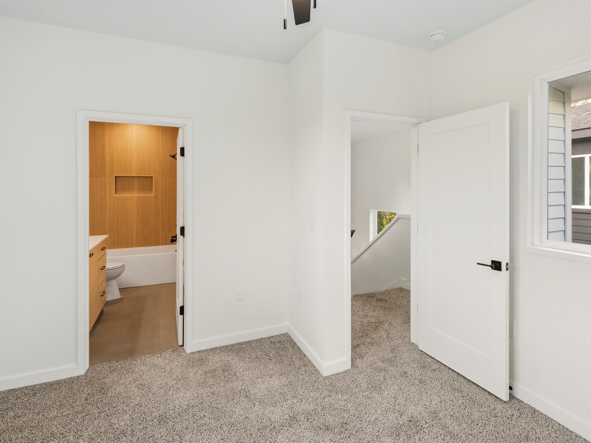 1106 S Meadows DR SW # 2