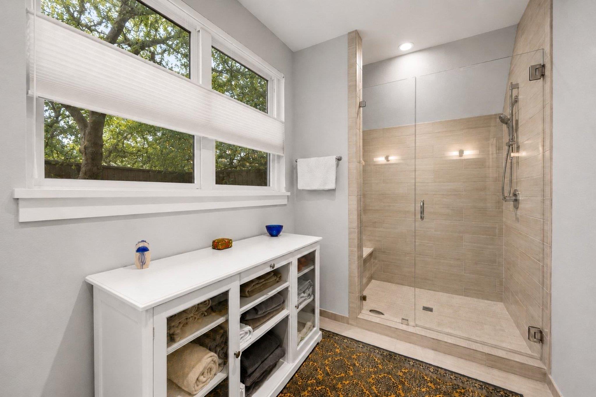 1506 W Saint Johns Ave