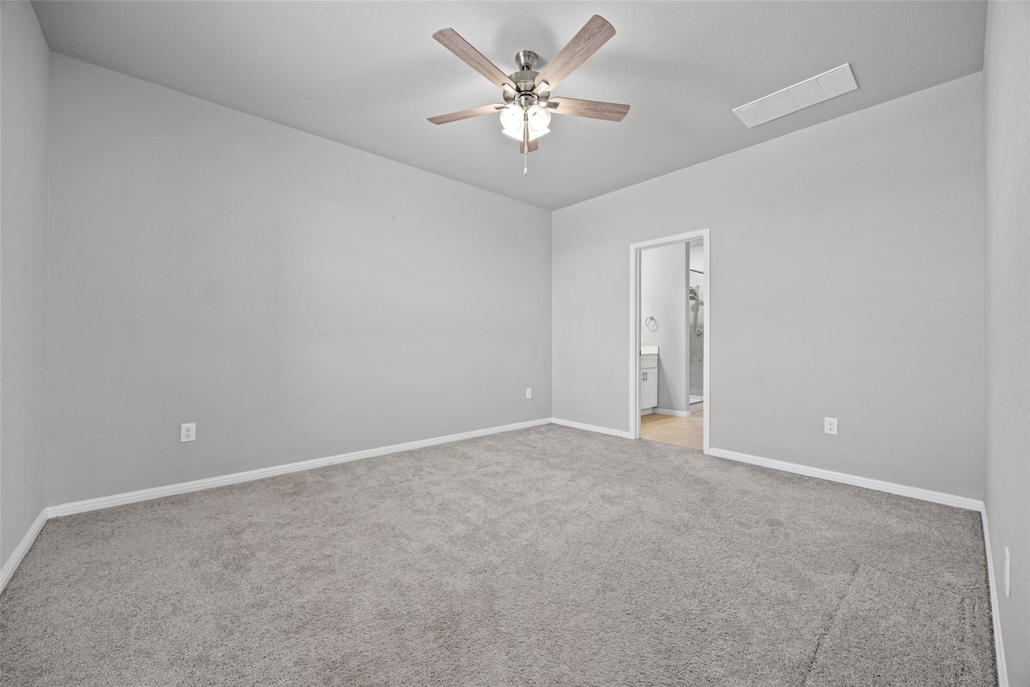 142 Goosewinged DR