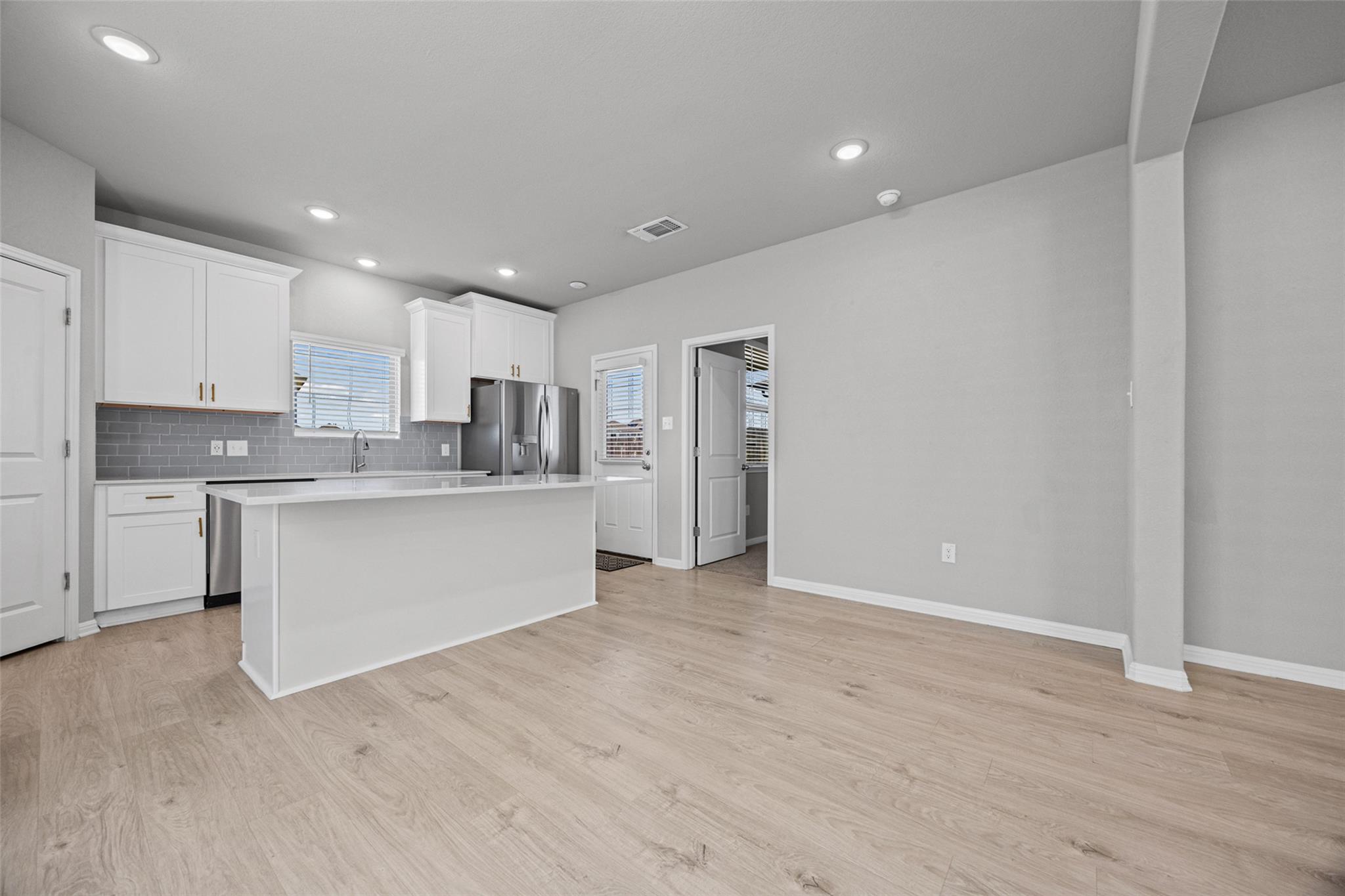 142 Goosewinged DR