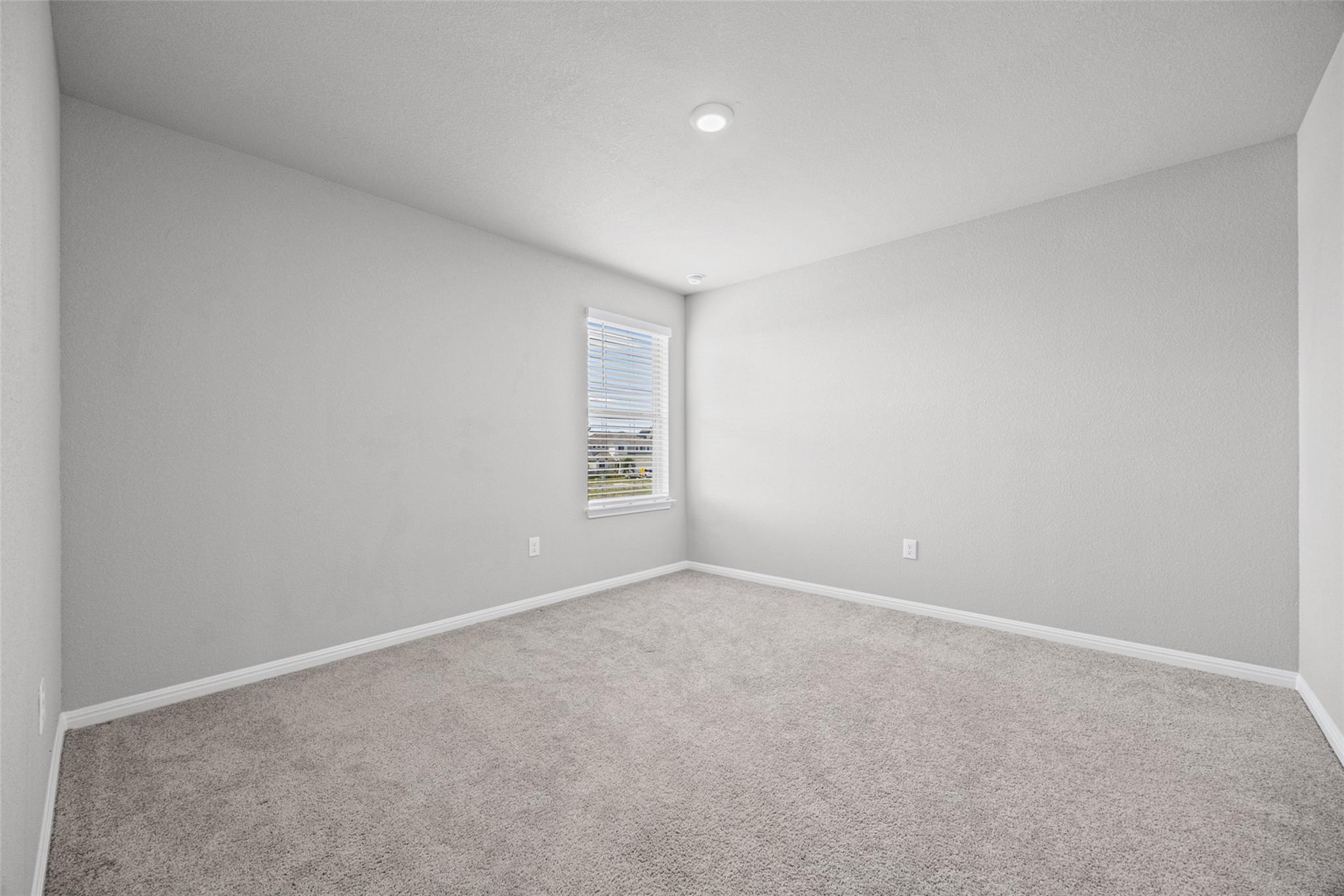 142 Goosewinged DR