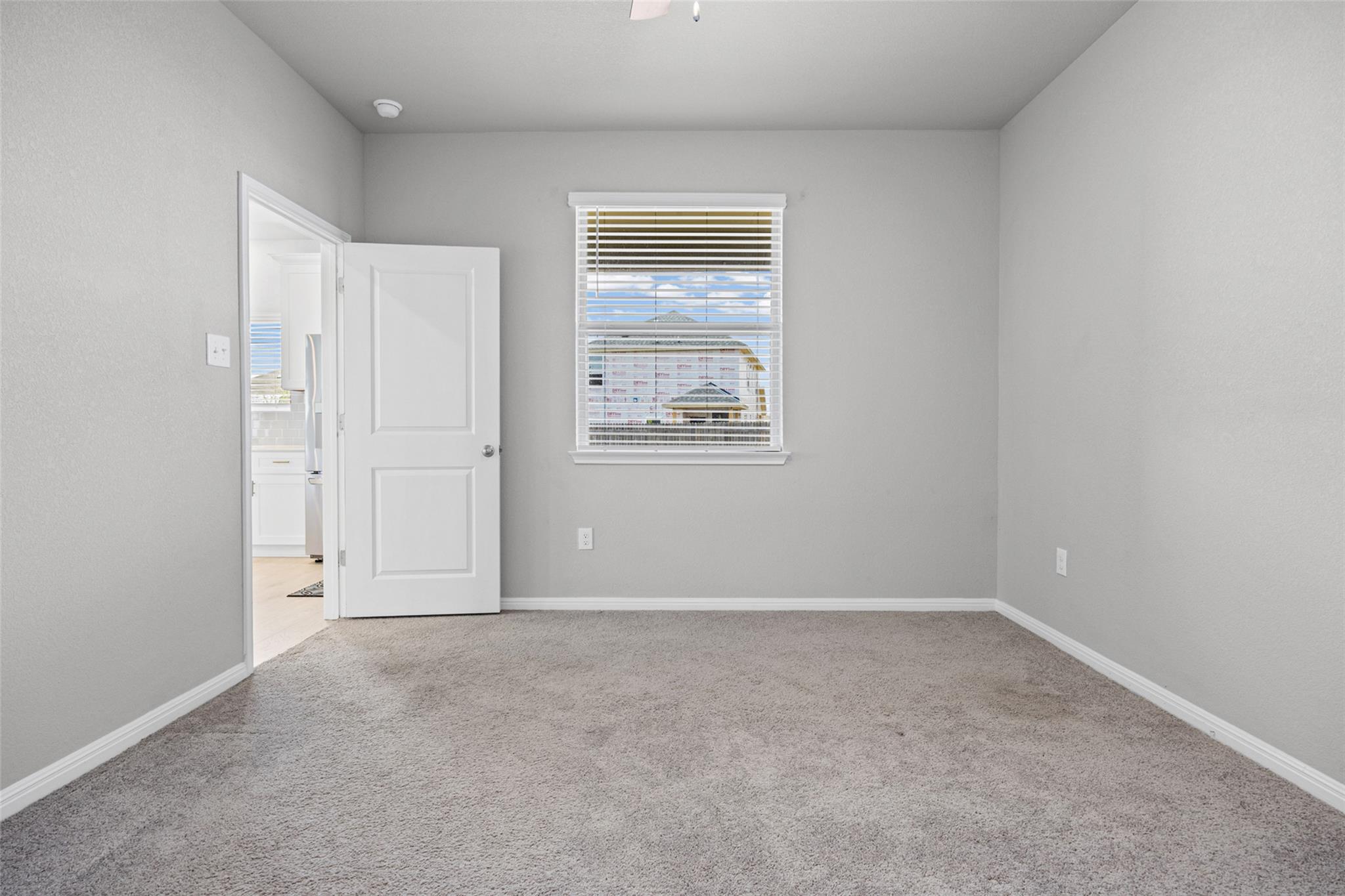 142 Goosewinged DR