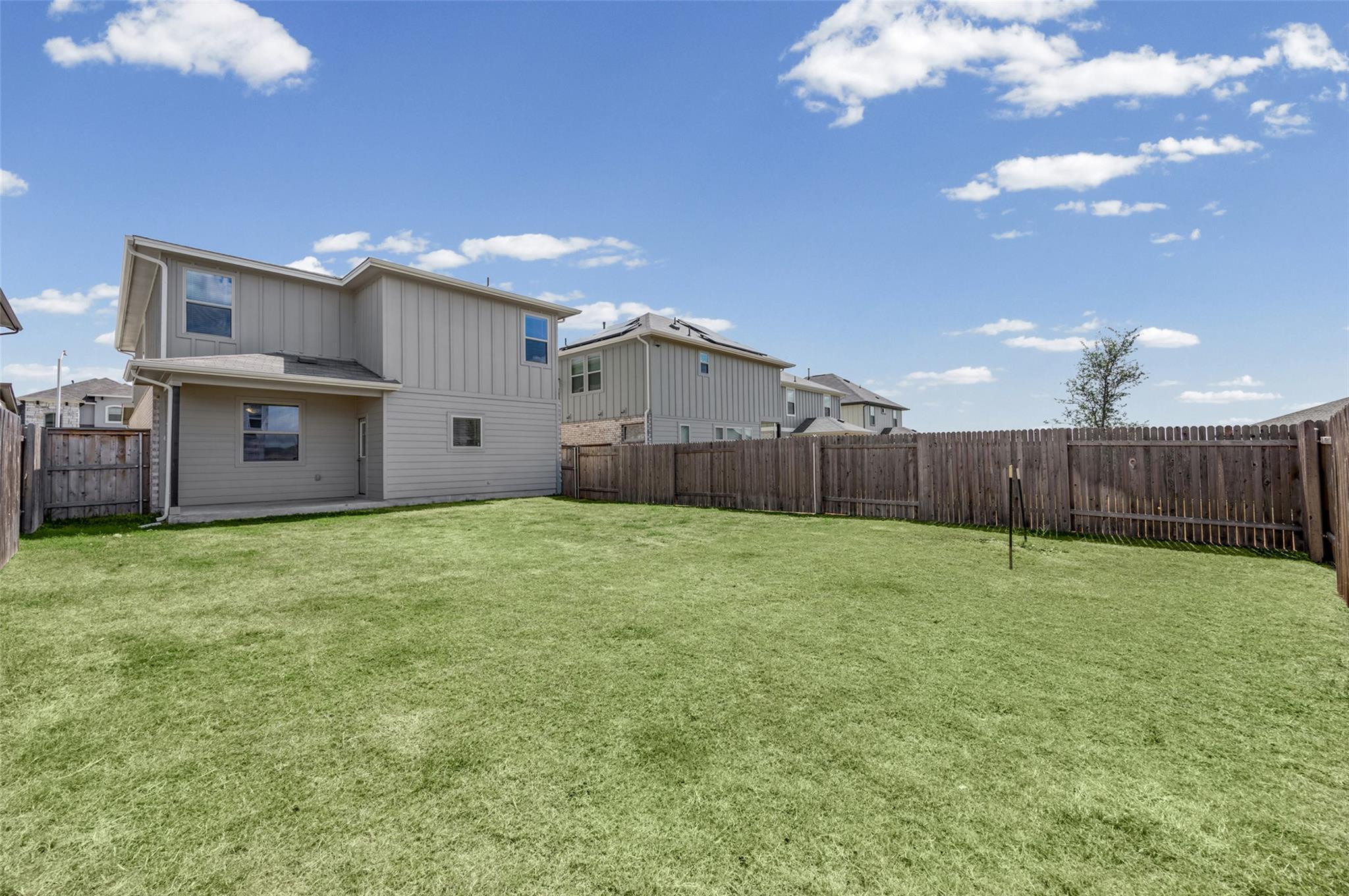 142 Goosewinged DR
