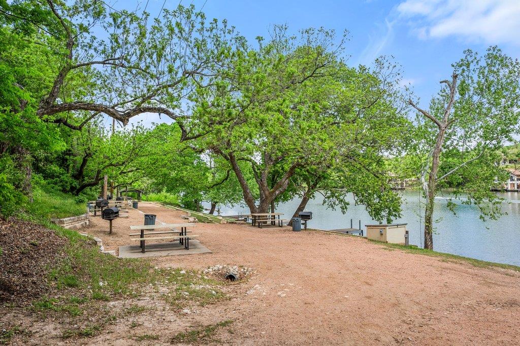 3138 Chisholm TRL