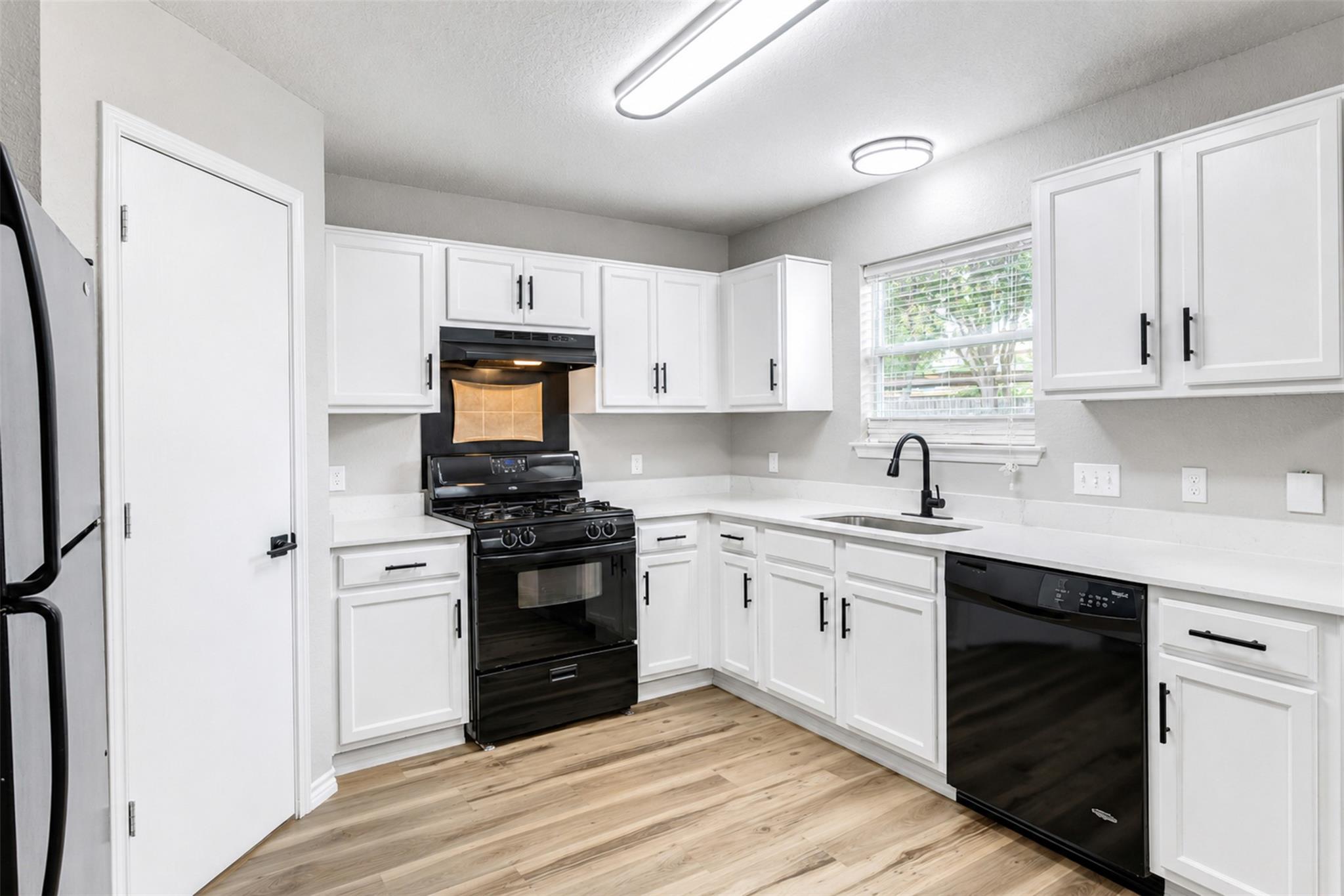 4523 Secure LN
