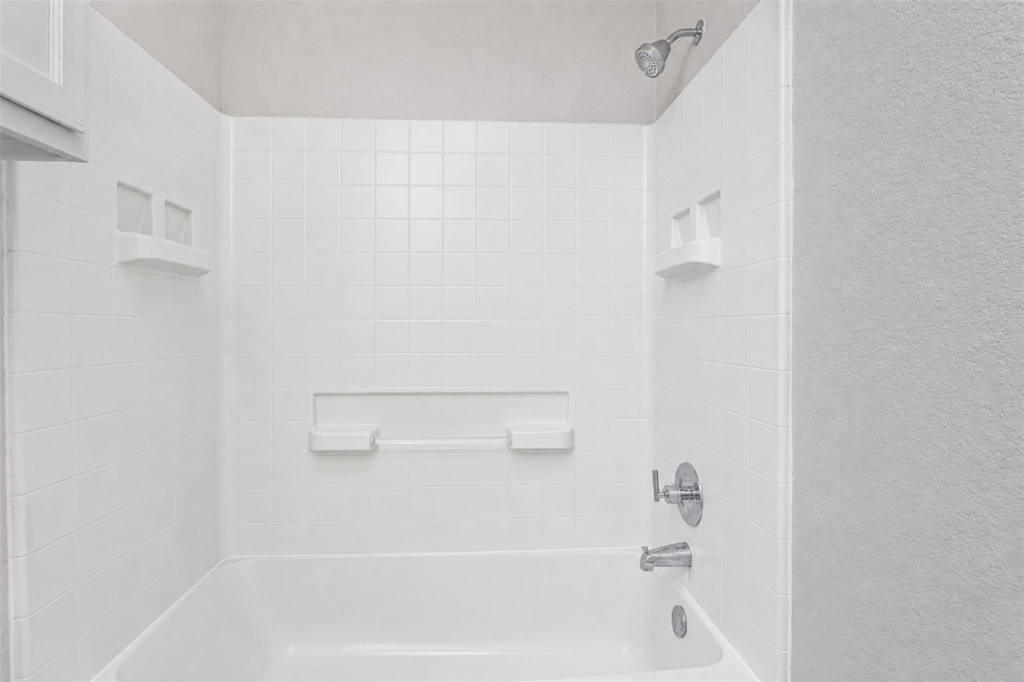 4523 Secure LN