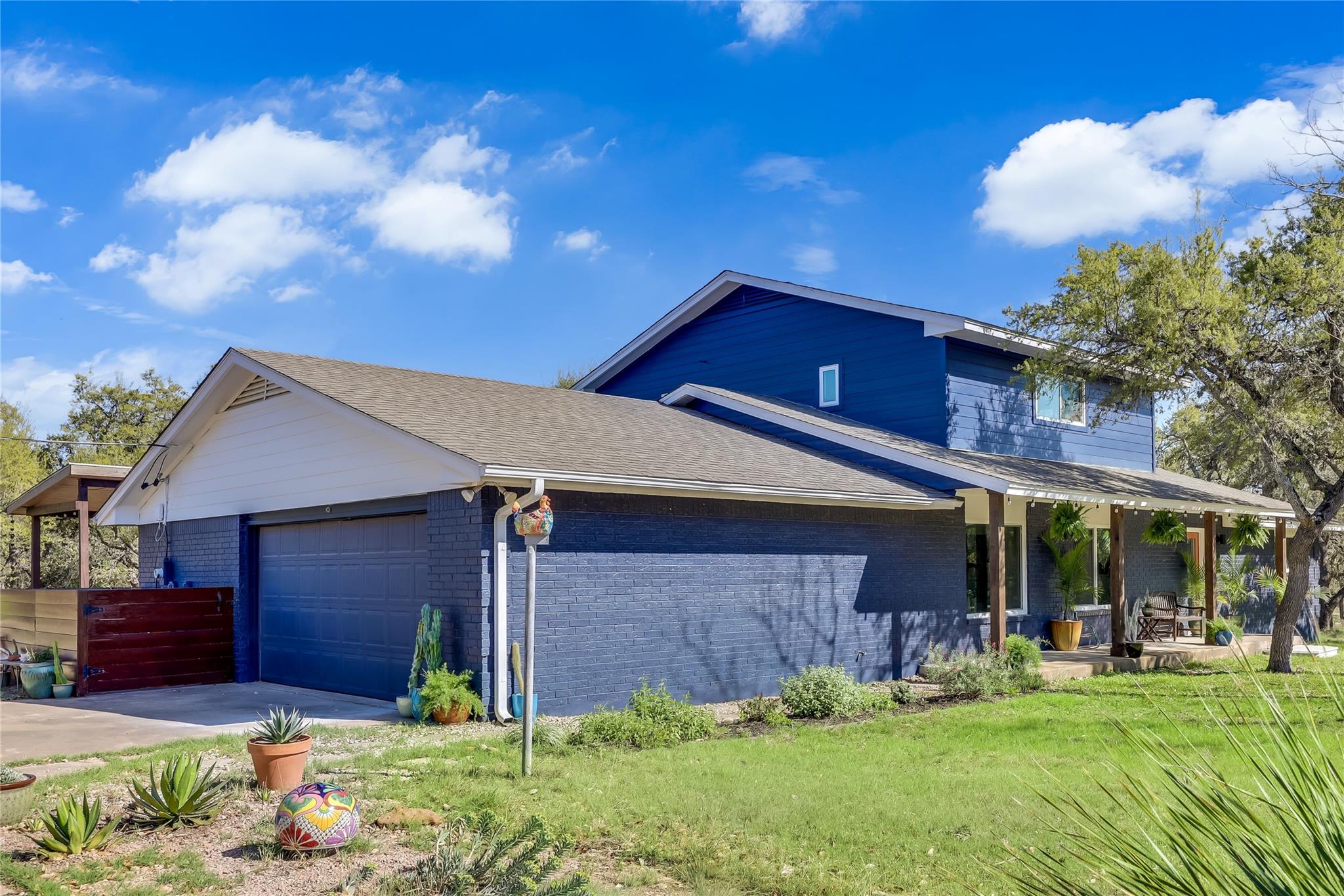 10133 Oliver DR