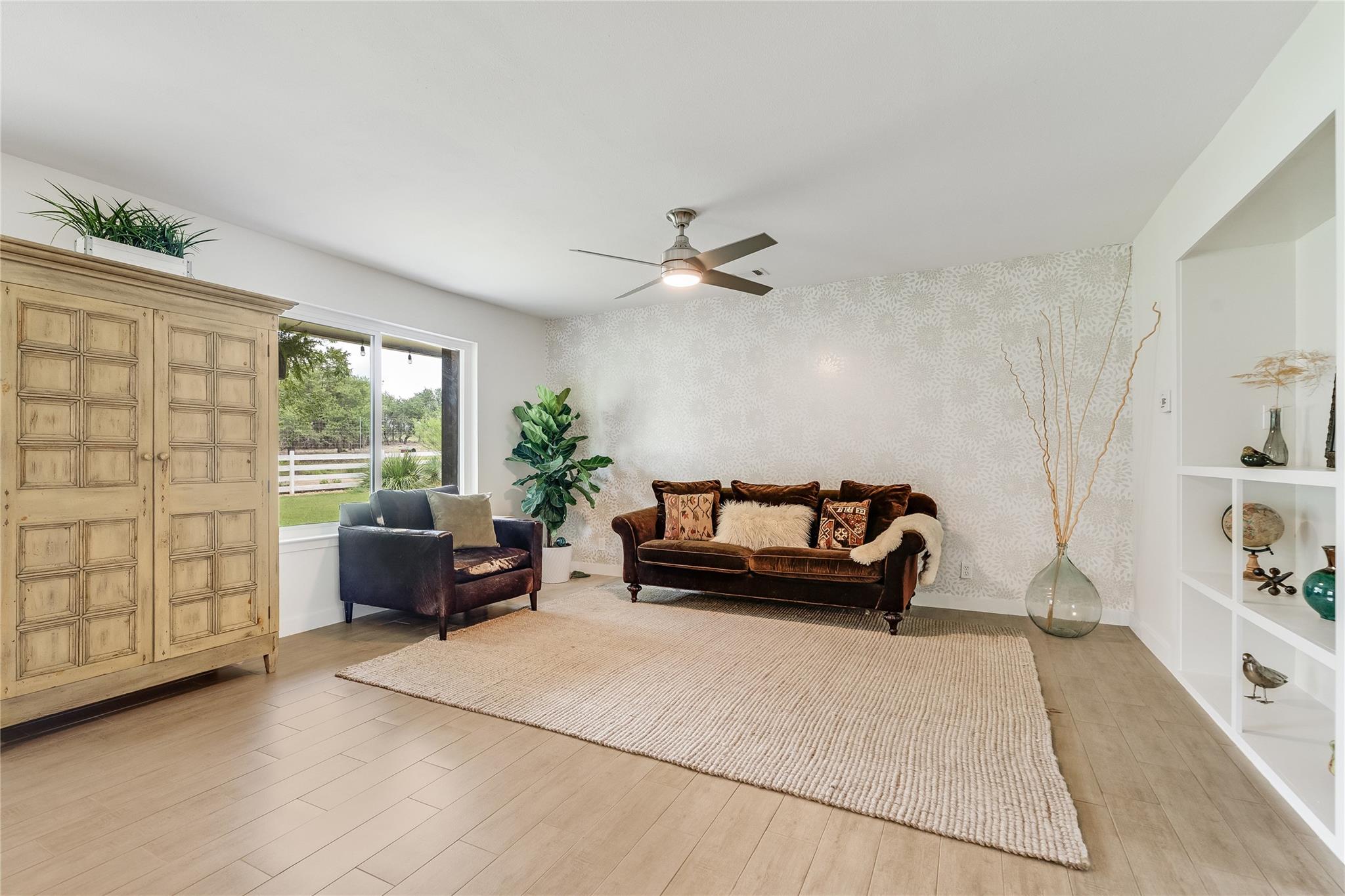 10133 Oliver DR
