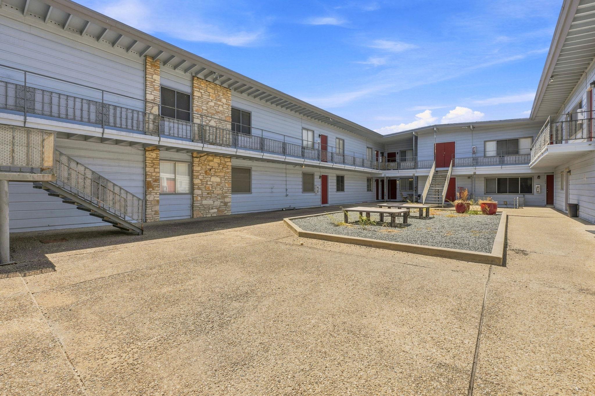 2408 Longview ST # 109