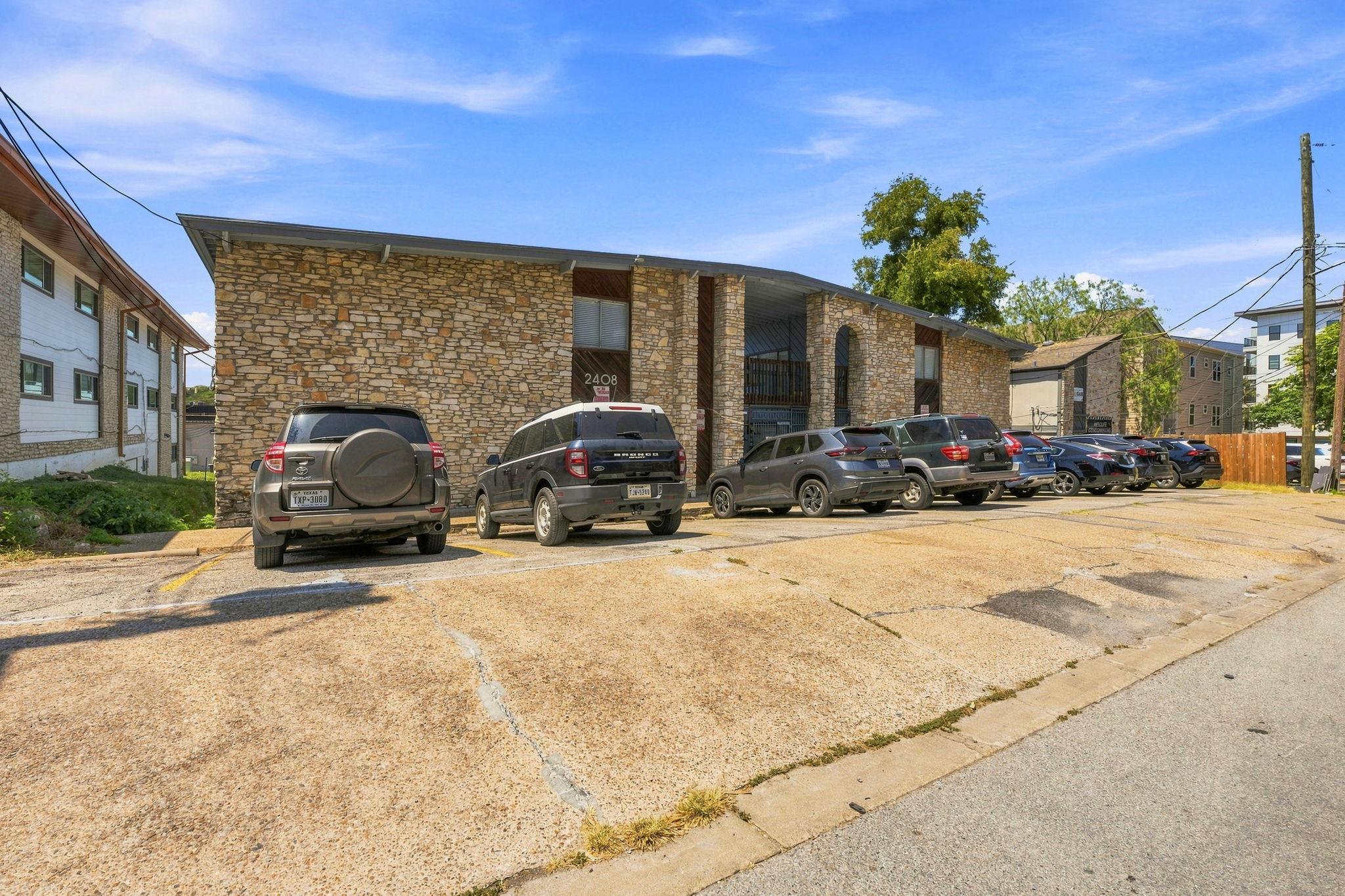 2408 Longview ST # 109
