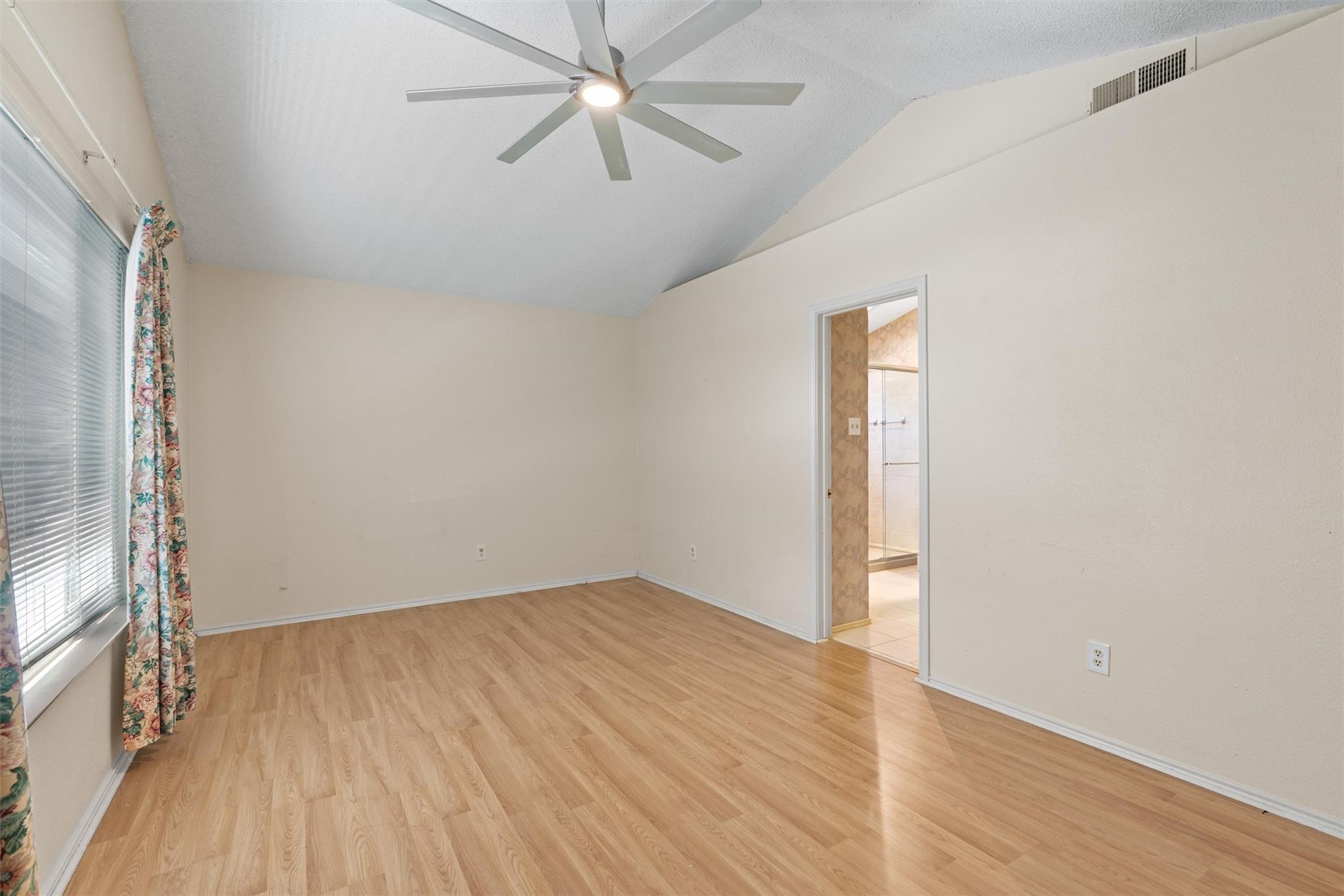 12319 Yarmont WAY