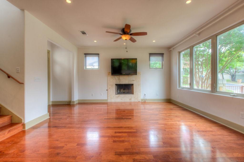 605 Peacock LN # C