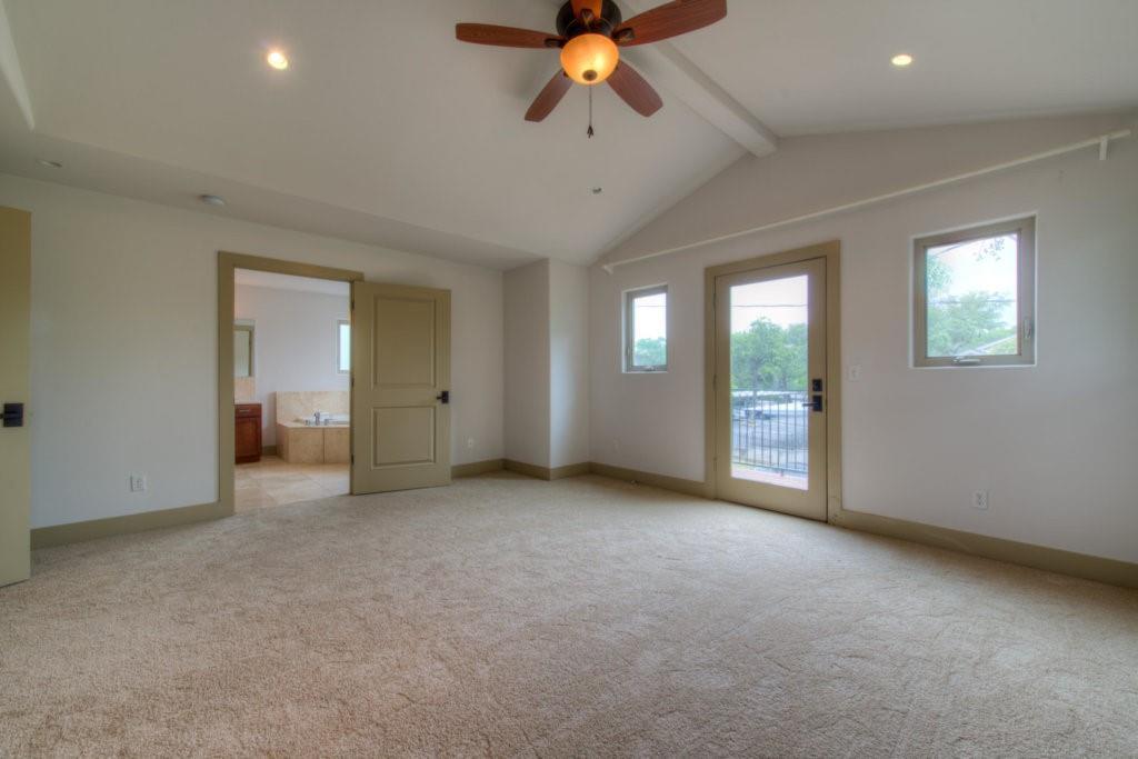 605 Peacock LN # C