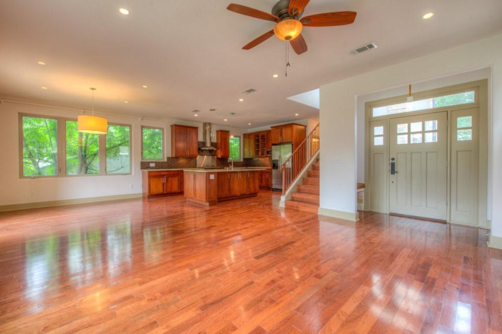 605 Peacock LN # C