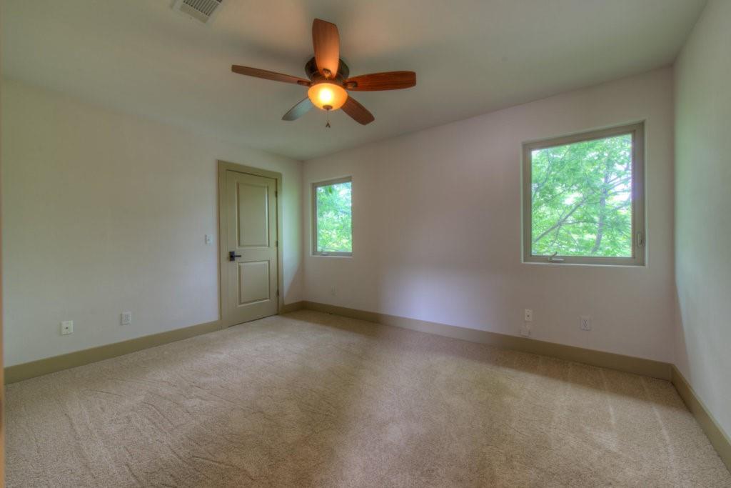 605 Peacock LN # C